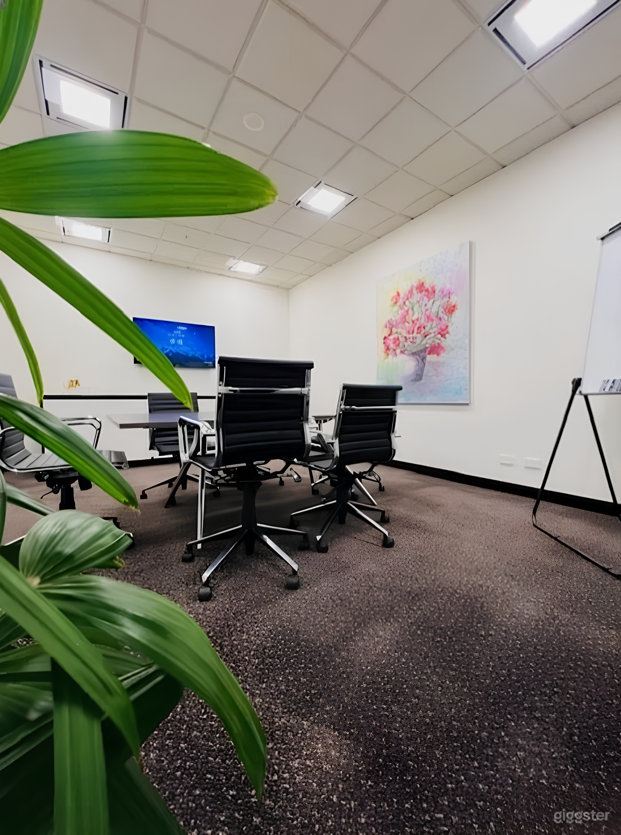 Landy I Meeting Room for 6 Person Photo 1