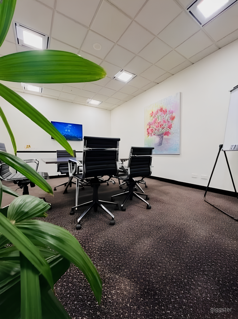  Landy I Meeting Room for 6 Person 