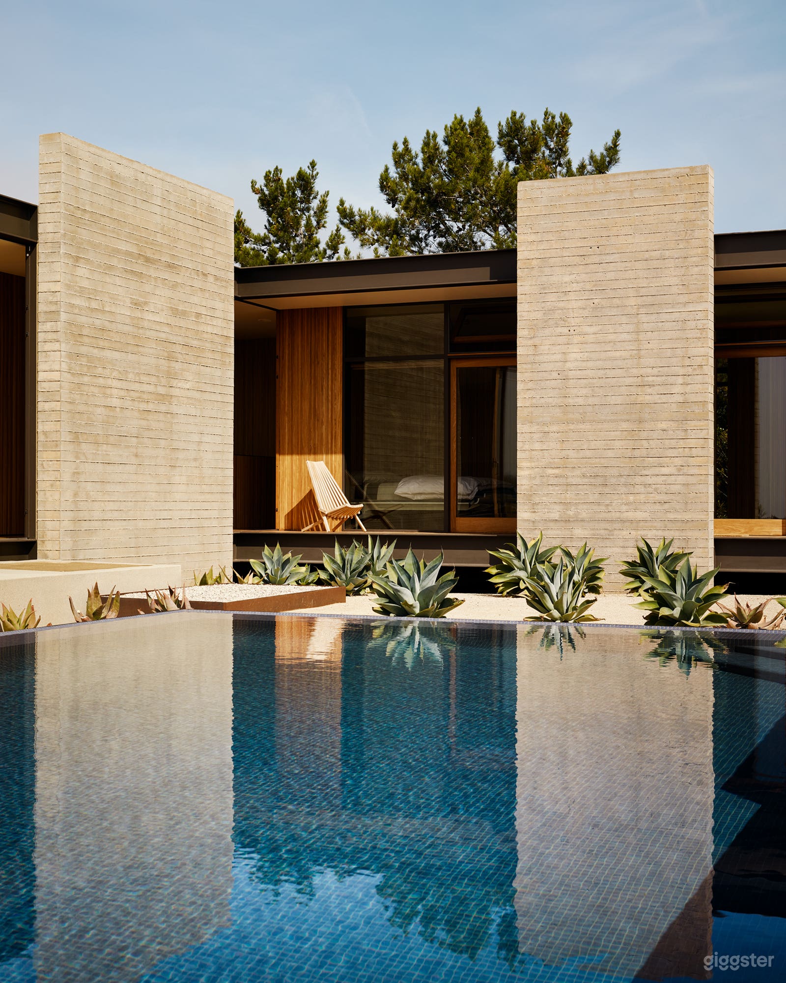 Saddle Peak House Photo 4