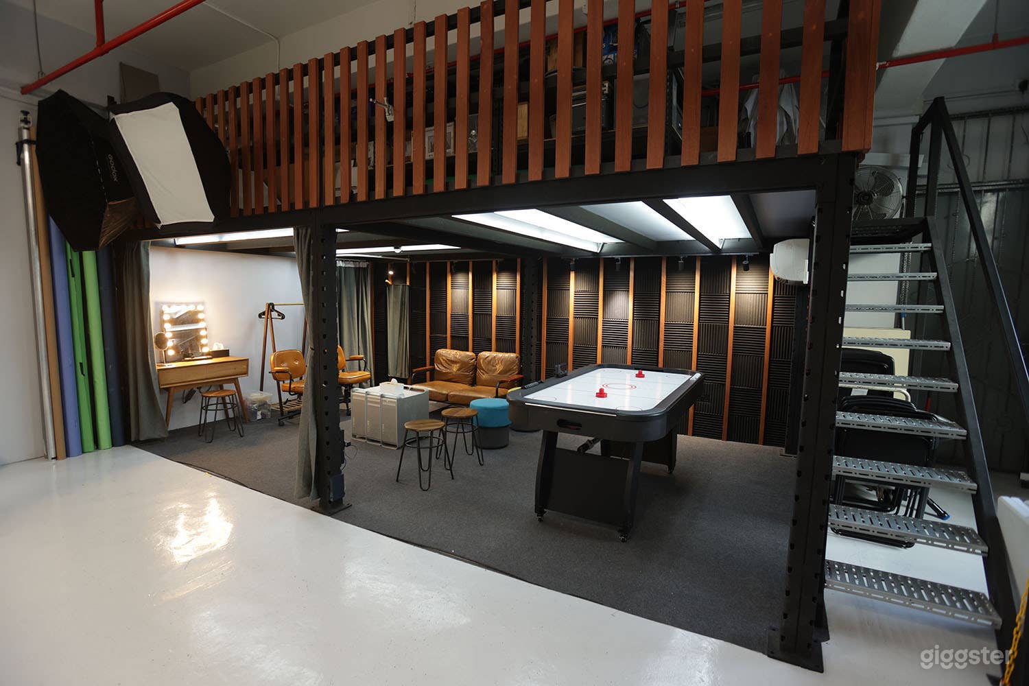 Spacious Versatile Photography Studio Photo 4