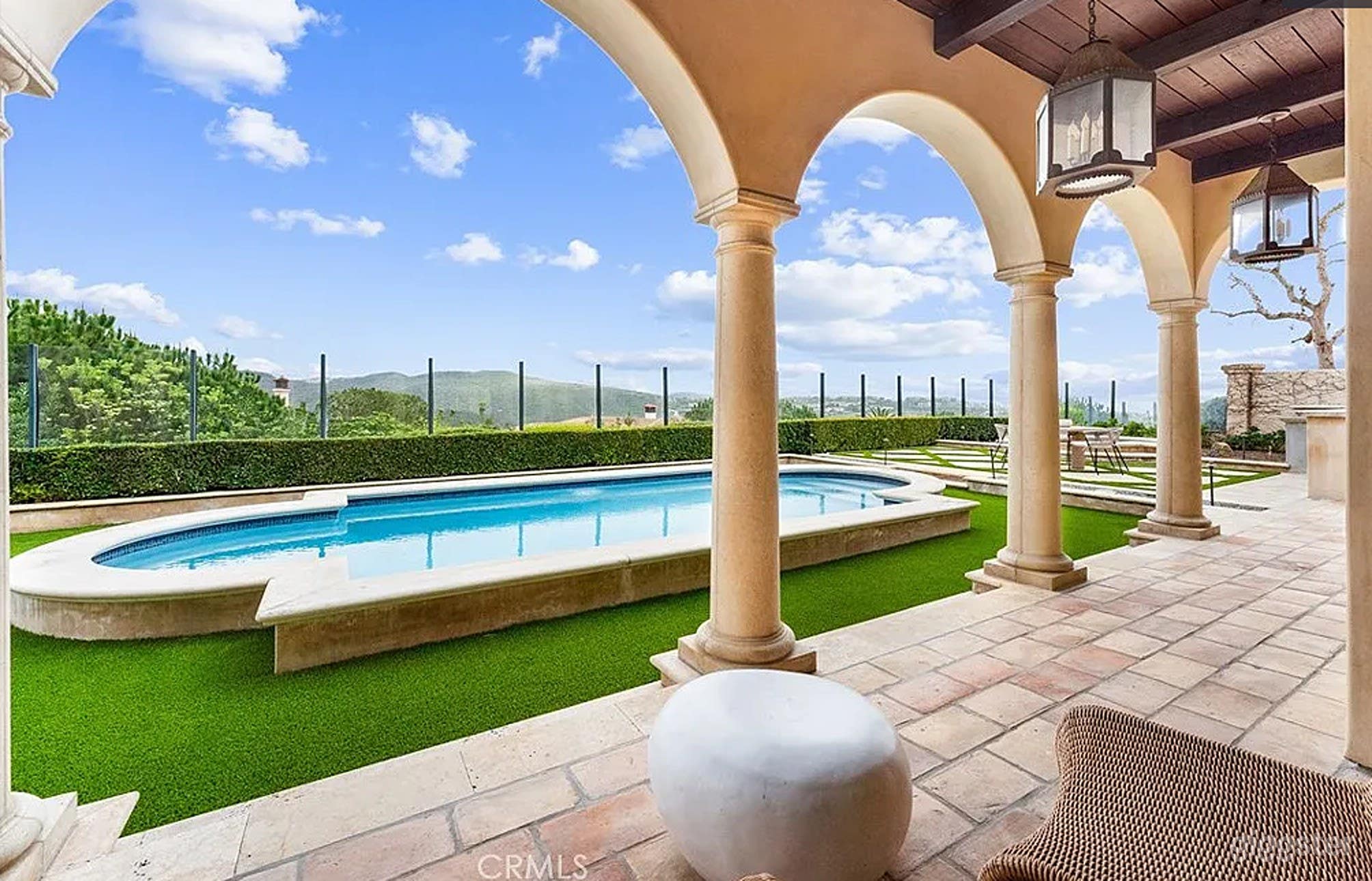 Private Pool &amp; Balcony Paradise Photo 4