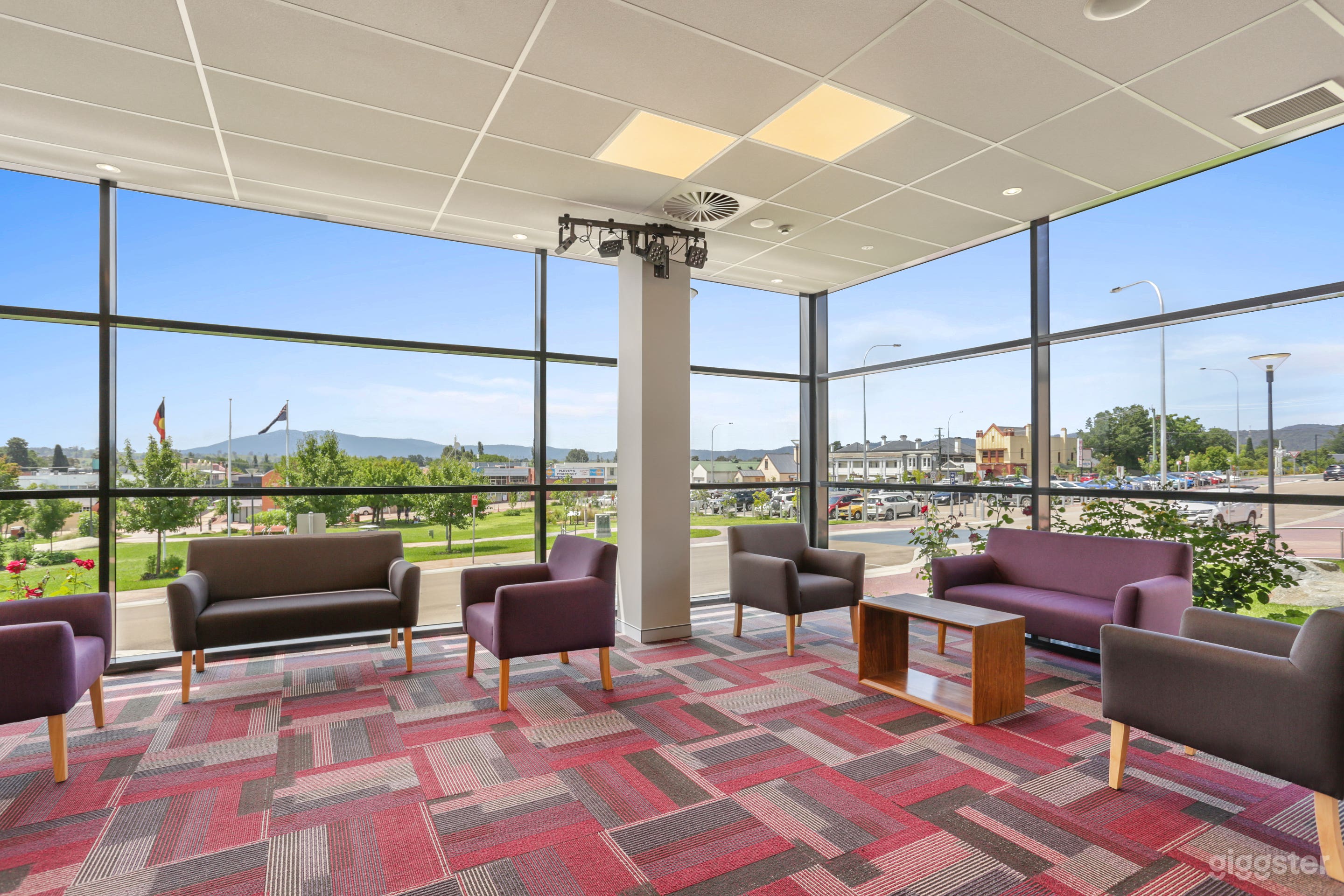 Gulaga Foyer Photo 4