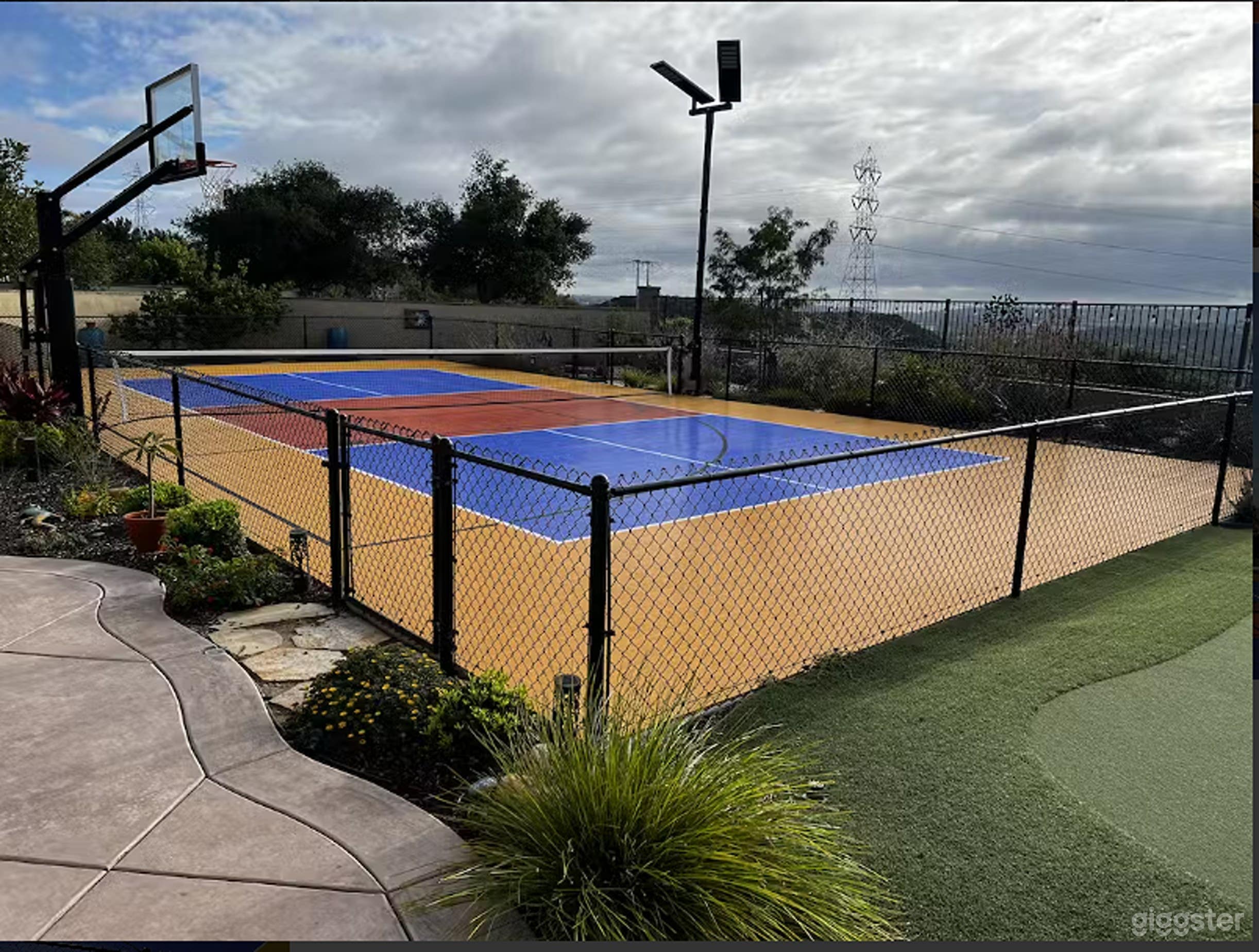 Private court paradise