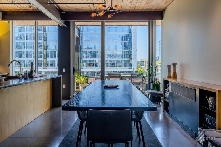  Seattle's Gem || Penthouse with Lake Union View 
