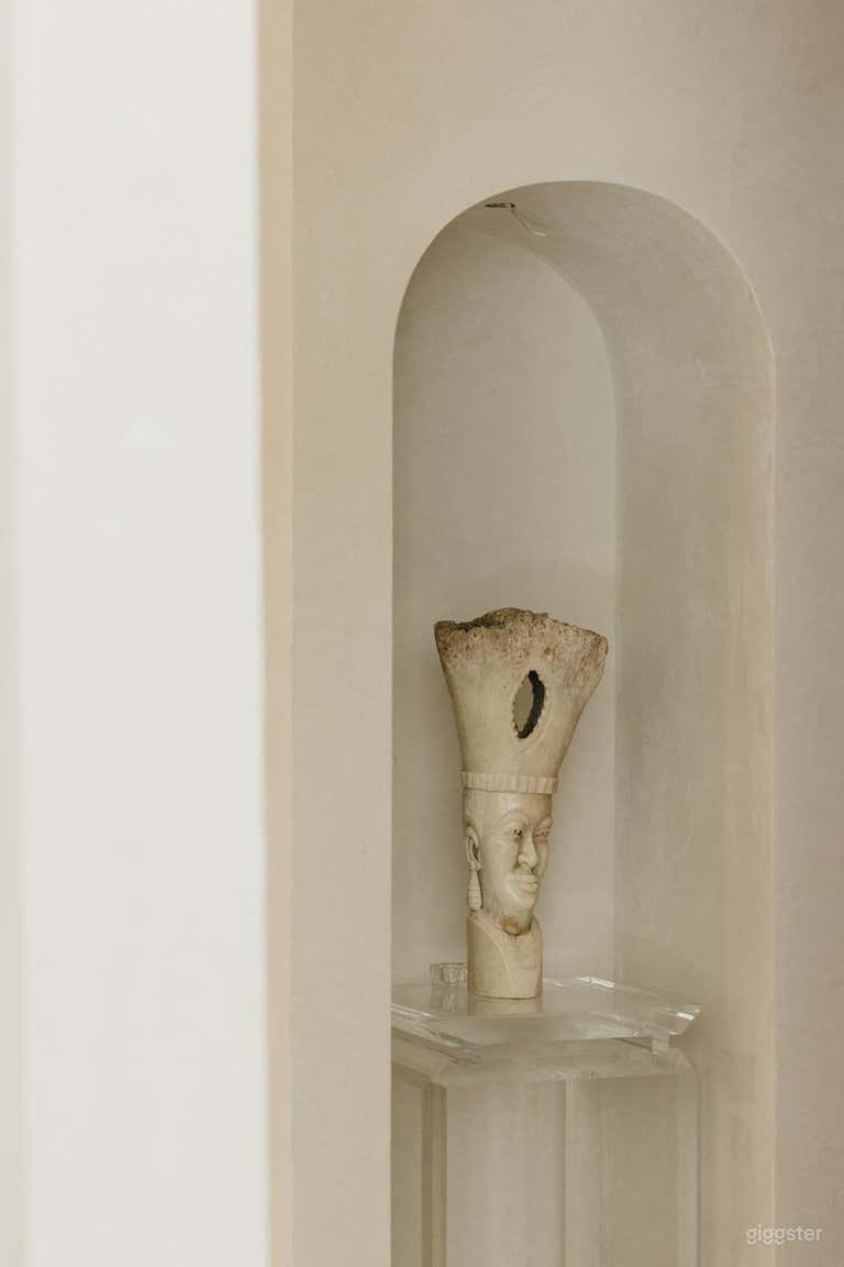  House With Perfect Blend Of Luxury And Coastal Charm (Full B 