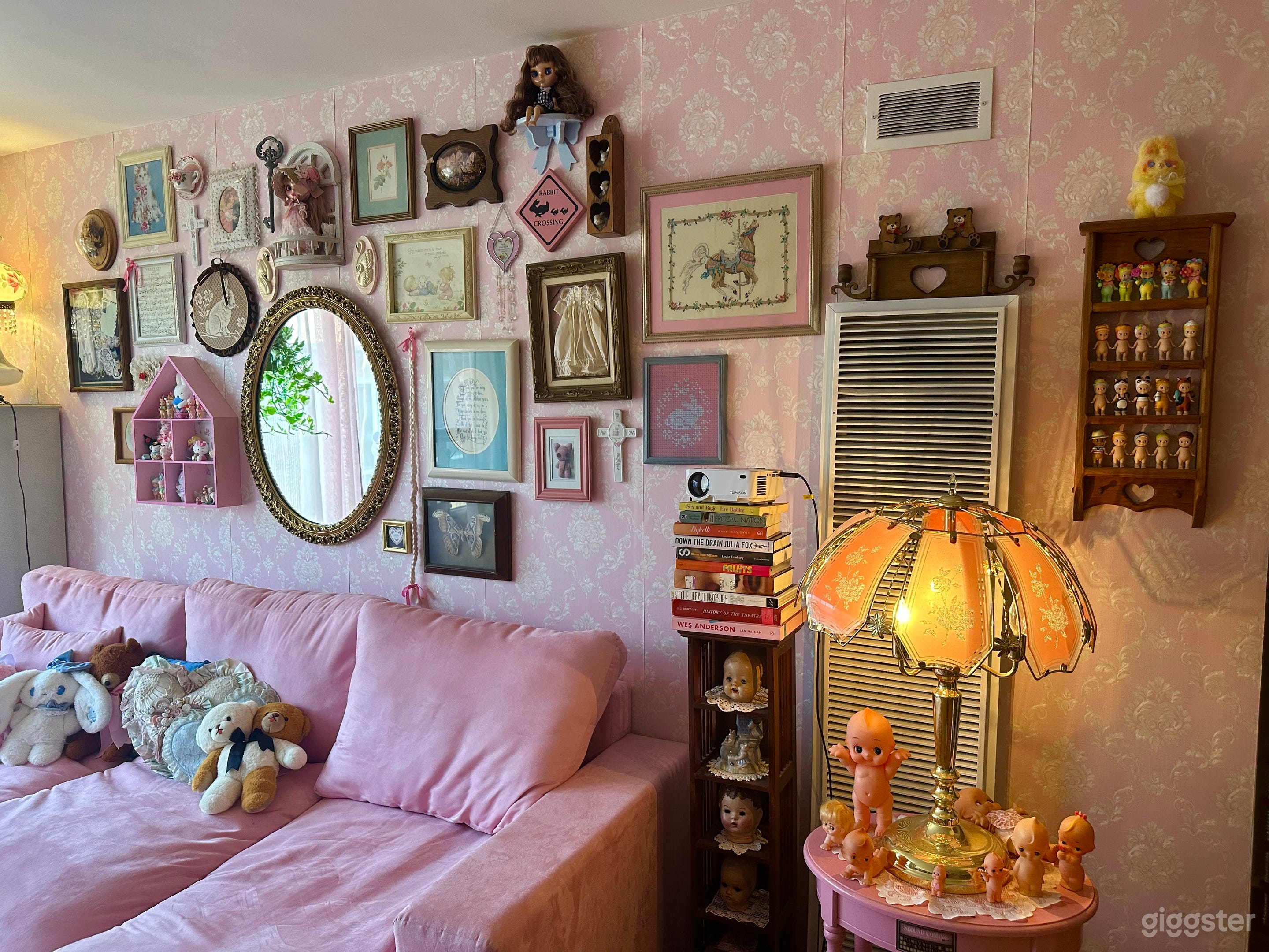 Vintage Dollhouse Apartment Photo 2