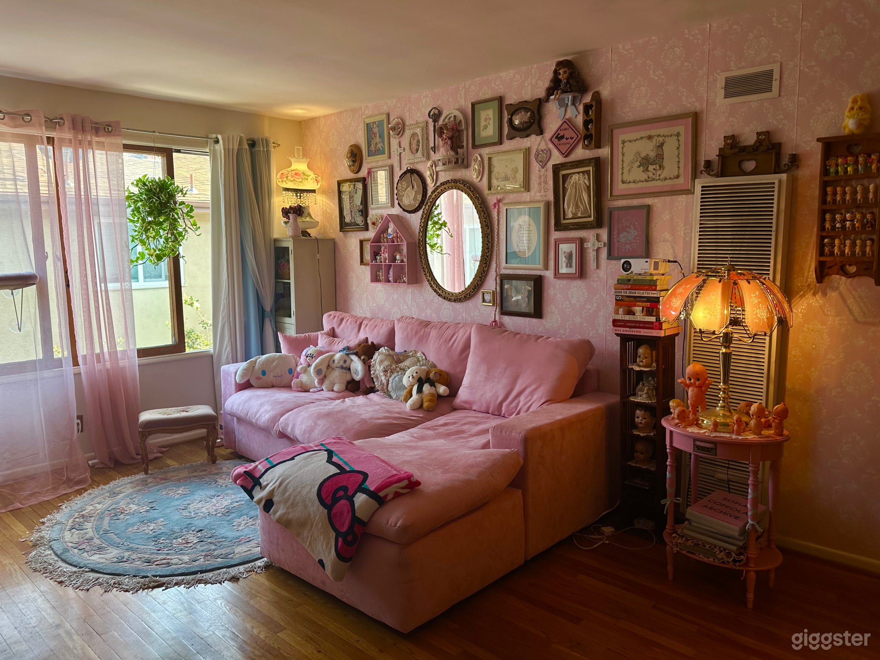 Vintage Dollhouse Apartment Photo 1