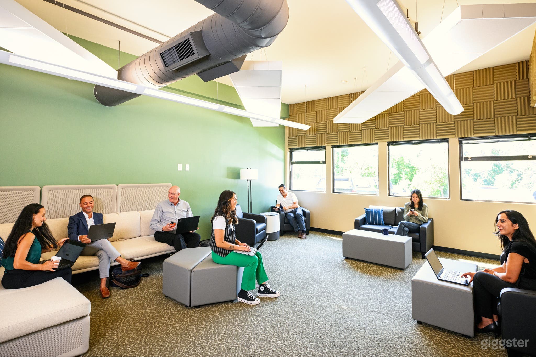 The Einstein Meeting Room at Forest Cove Photo 2