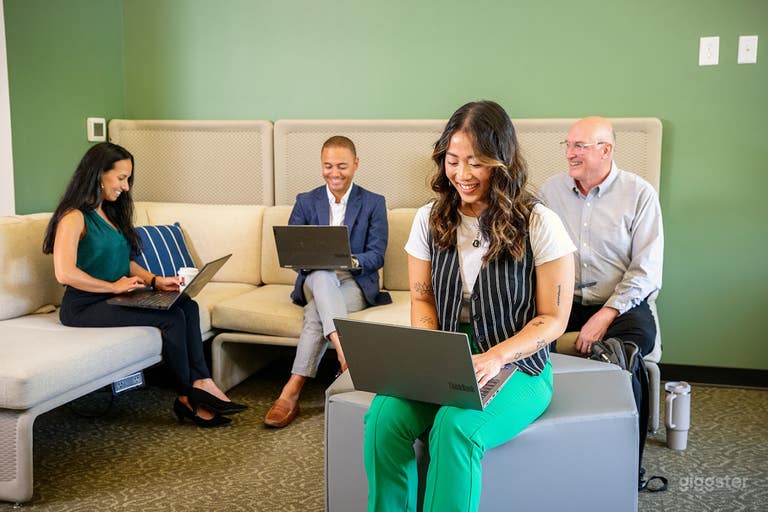  The Einstein Meeting Room at Forest Cove 