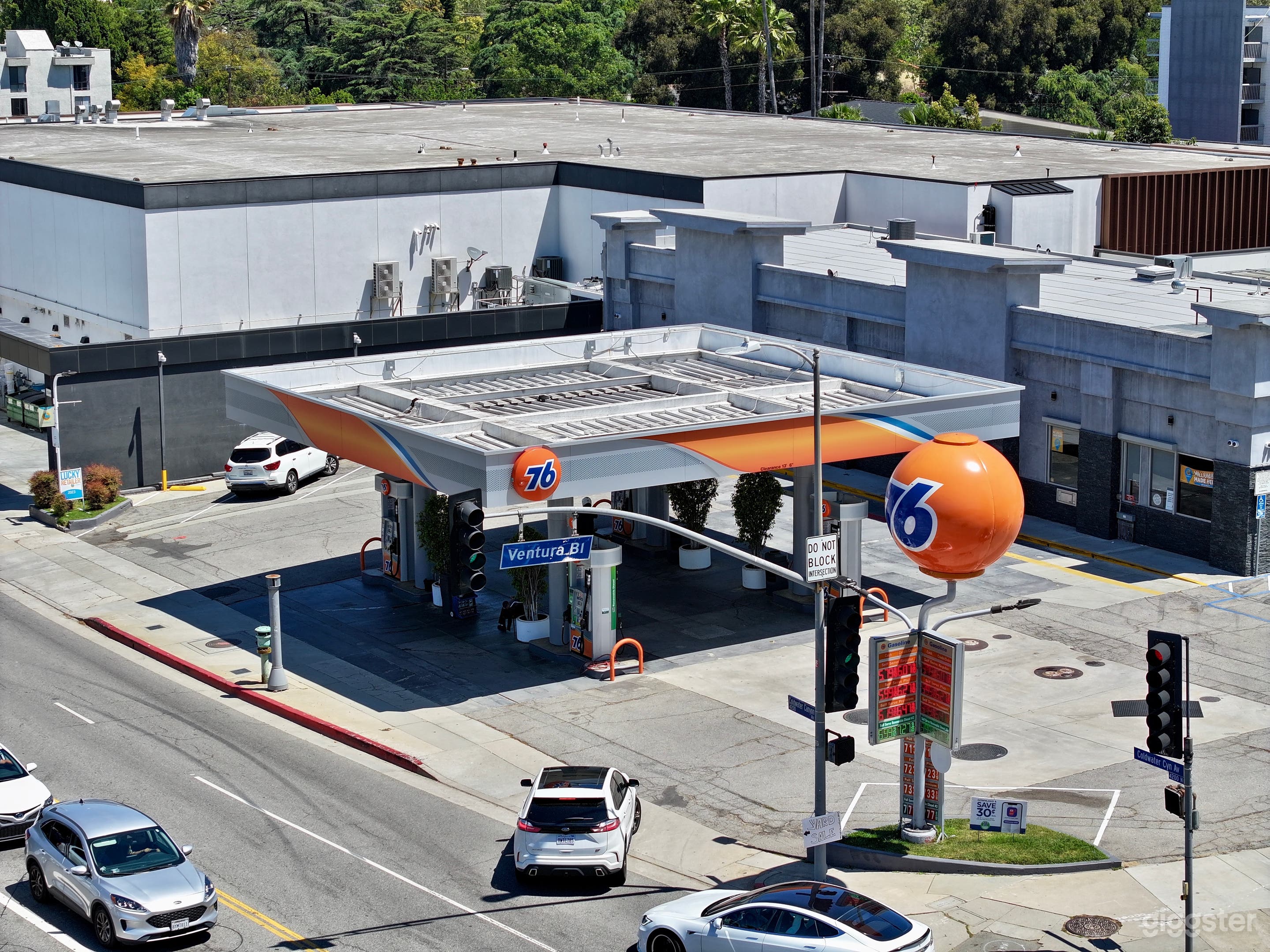 Gas Station &amp; Convenience Store Photo 1