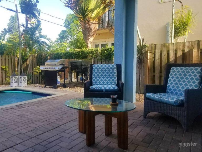  Clean Backyard with Pool 