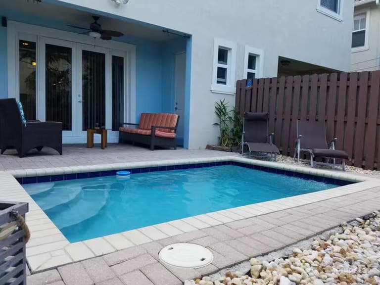  Clean Backyard with Pool 