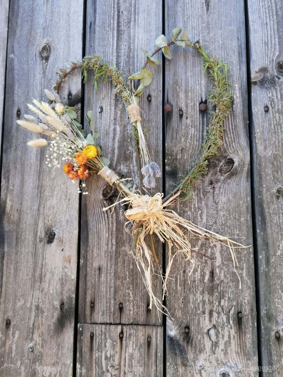 Rustic Hill Barn Venue Photo 2