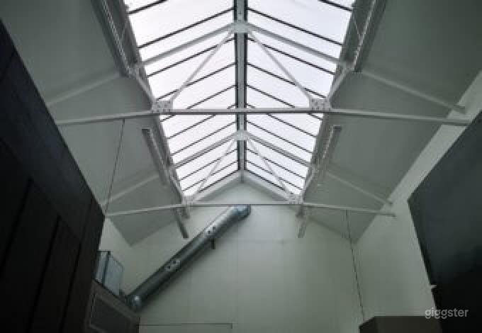 Large Industrial Kitchen open for Filming Photo 3