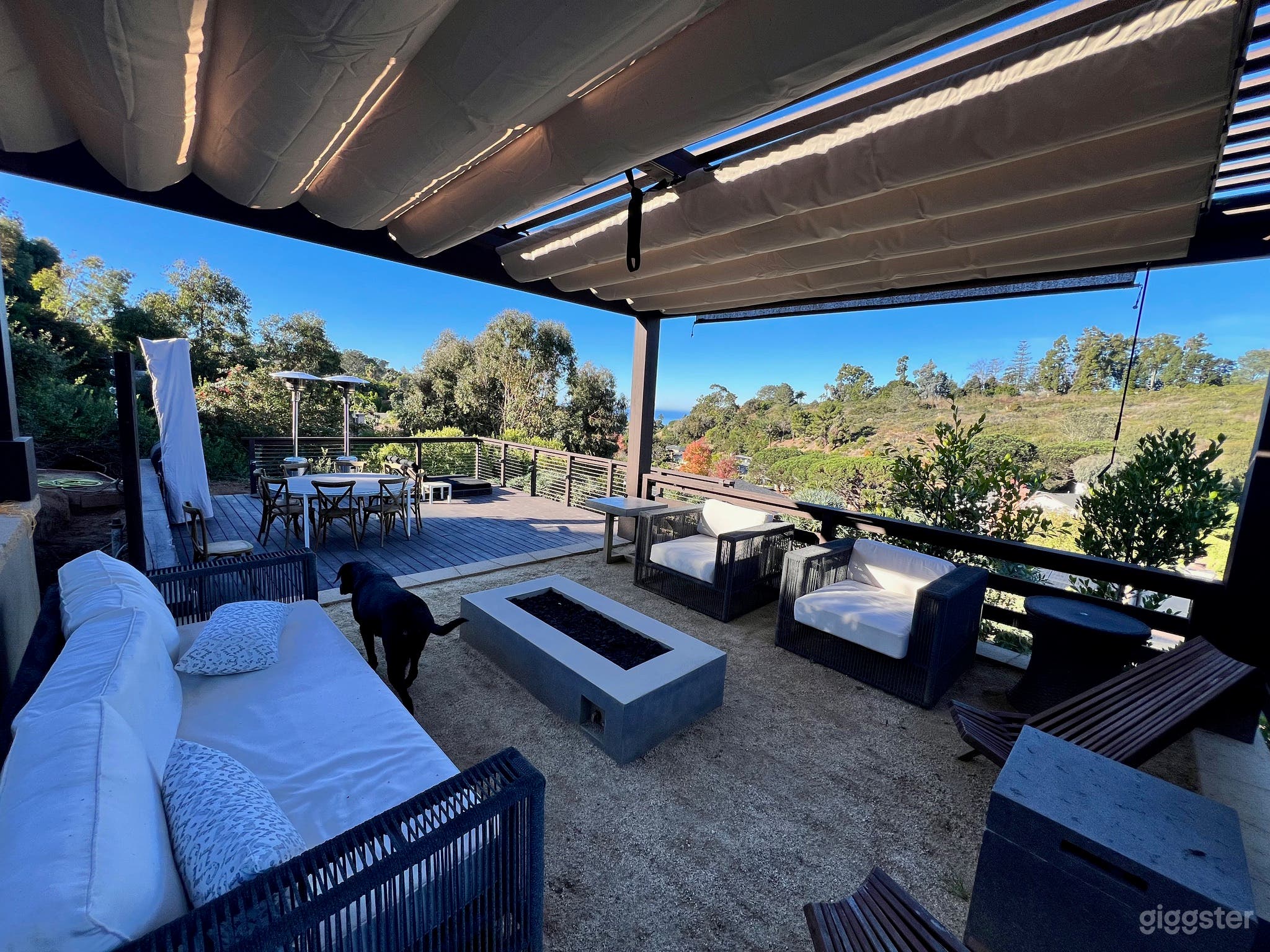 Charming Two-story House with Terrace Photo 4