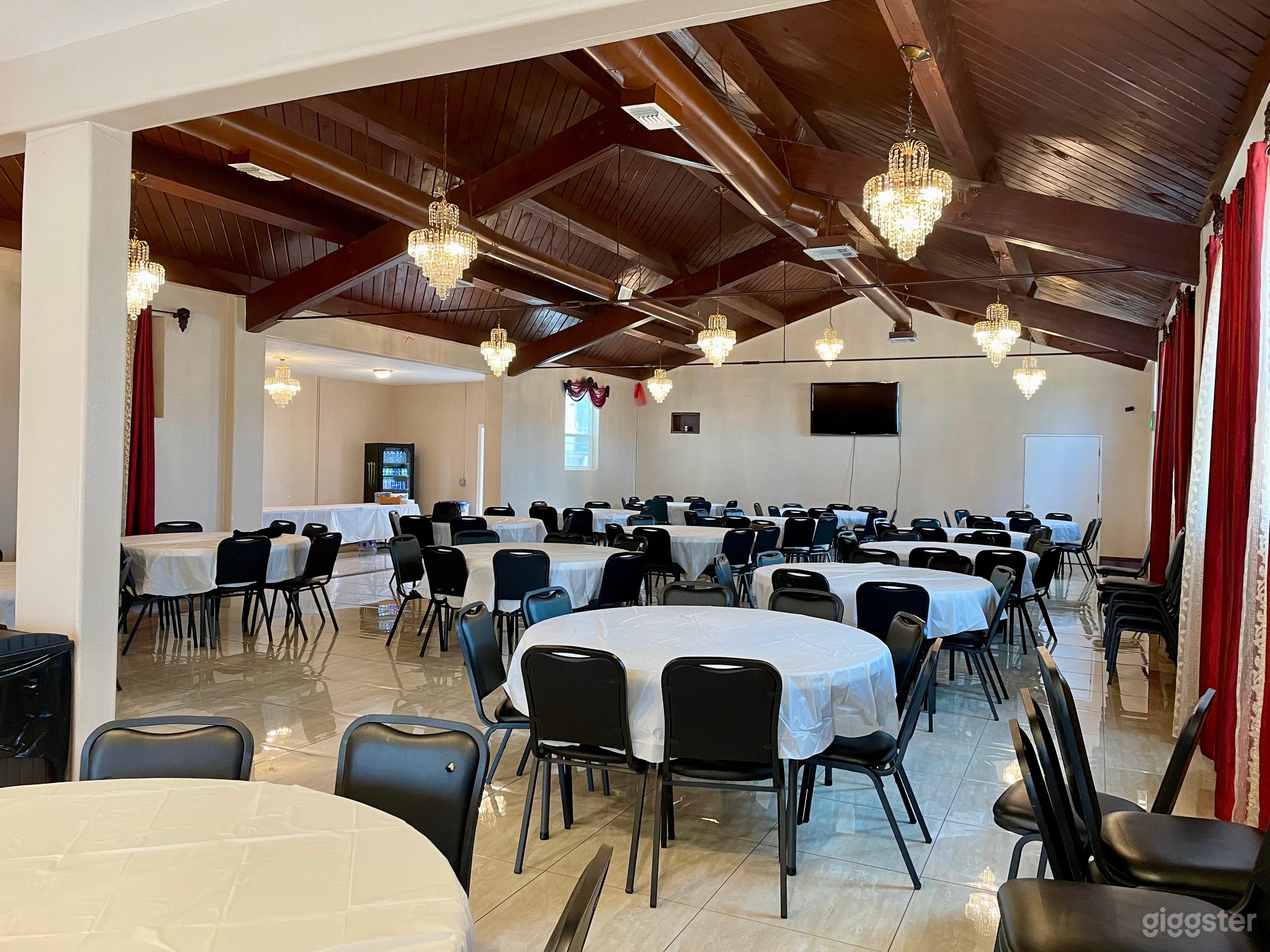 Banquet Hall In Riverside Photo 2