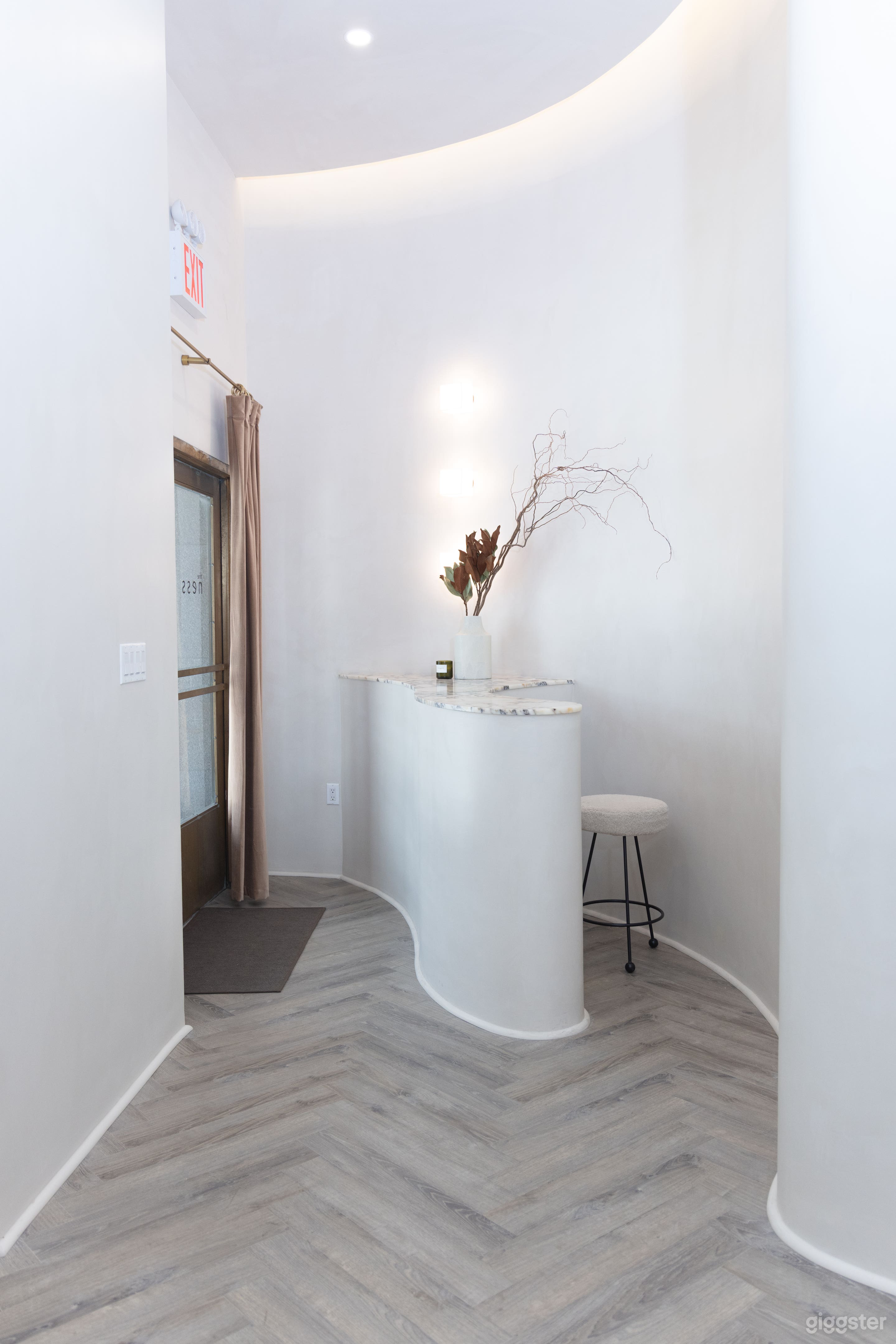 Boutique Studio Space Photo 2