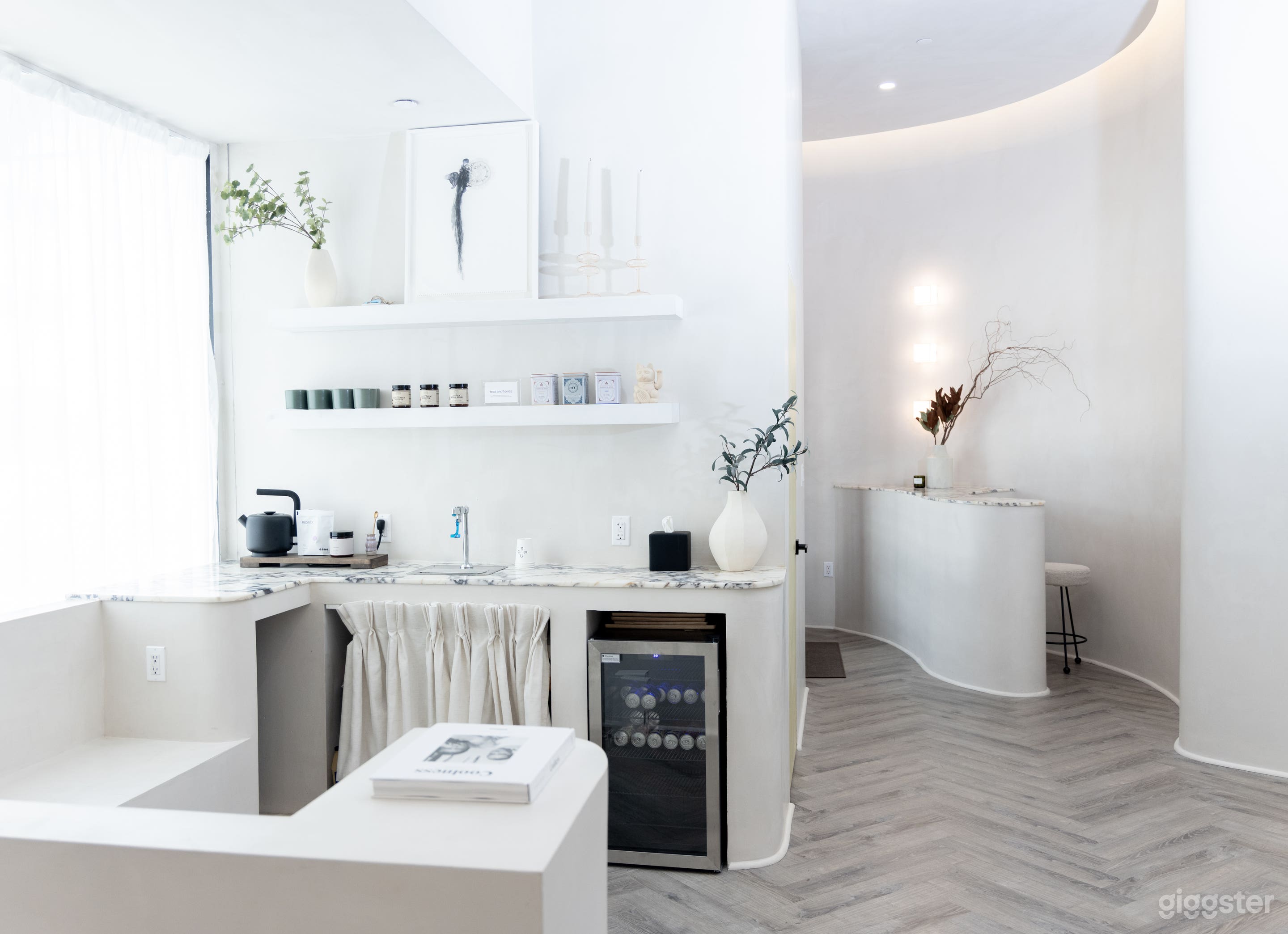 Boutique Studio Space Photo 3