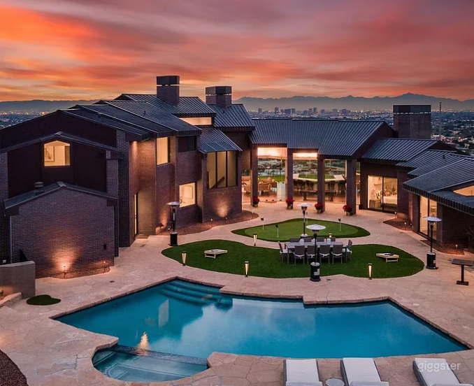  Stunning View in Paradise Valley 
