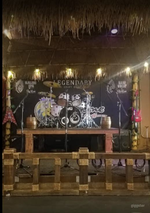  Island Style Tiki Bar in San Jose 