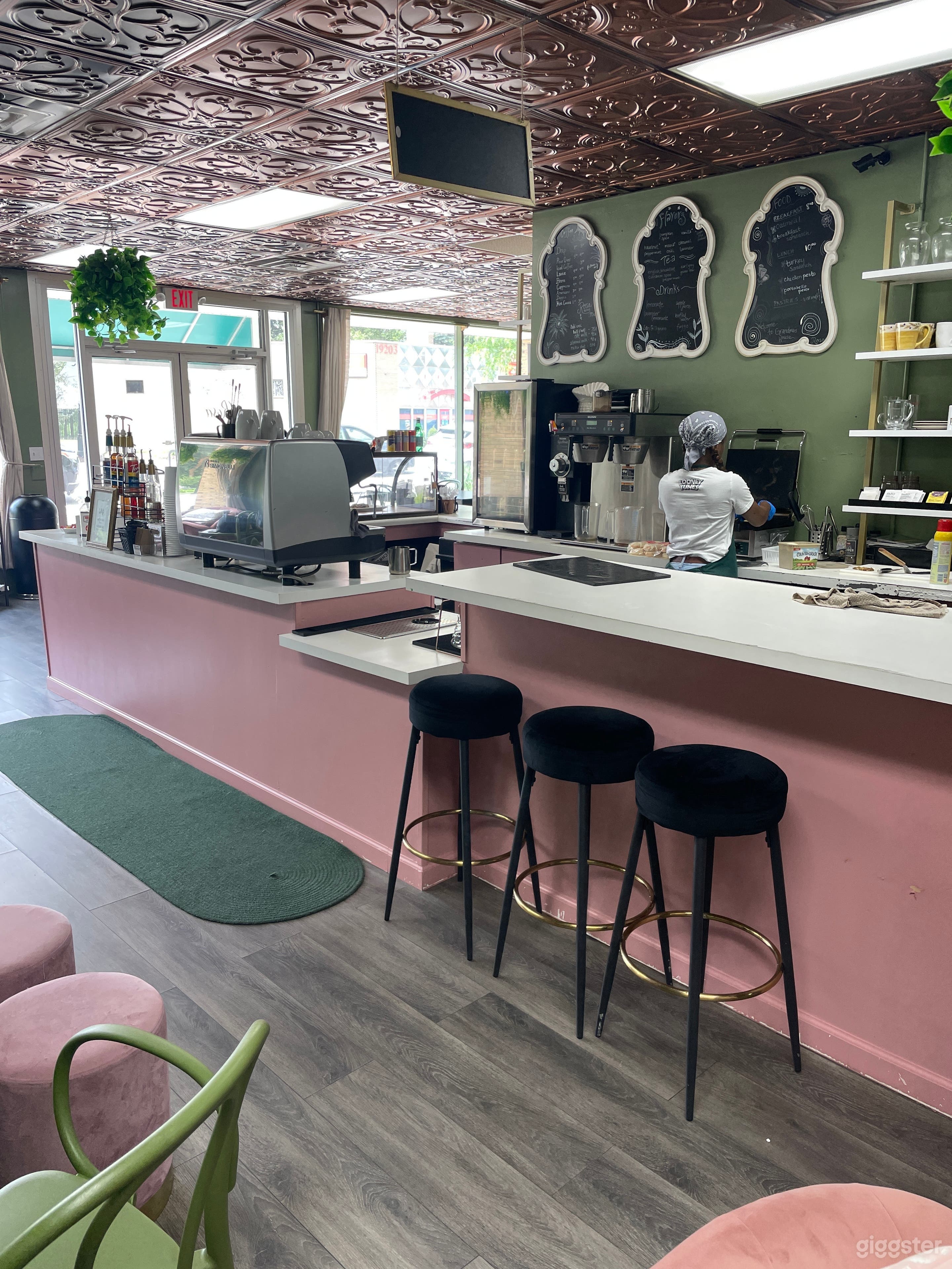 Coffee shop w/ Grandma’s house feel. Photo 4