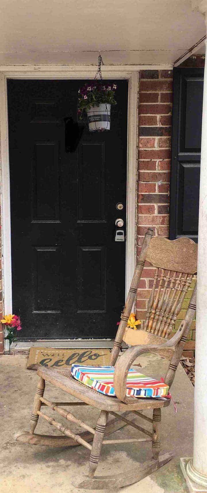 Clean and Sanitized Zen Apartment Photo 2