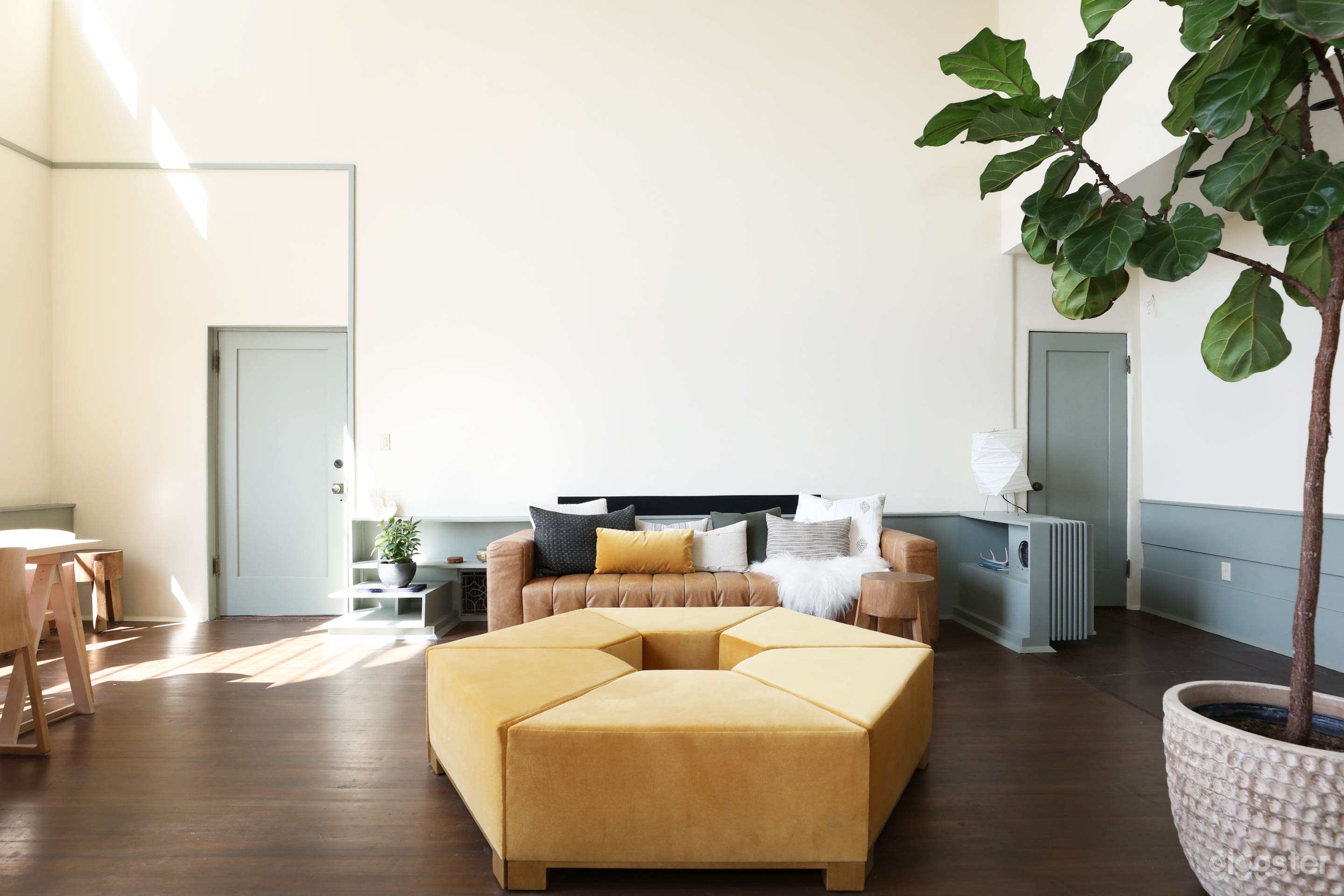 Schindler Loft w/ Natural Light, Hollywood Views Photo 3