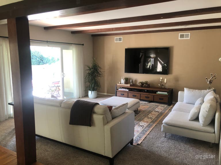  Cozy, open floor plan, mid century home  