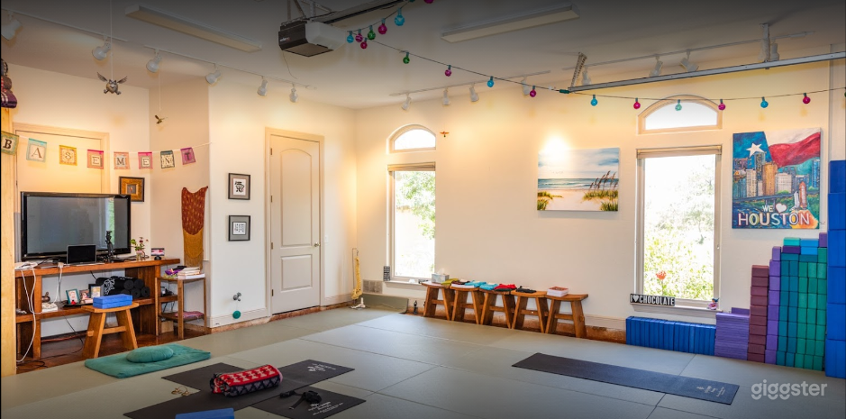Transcendental Yoga Studio in San Antonio Photo 1