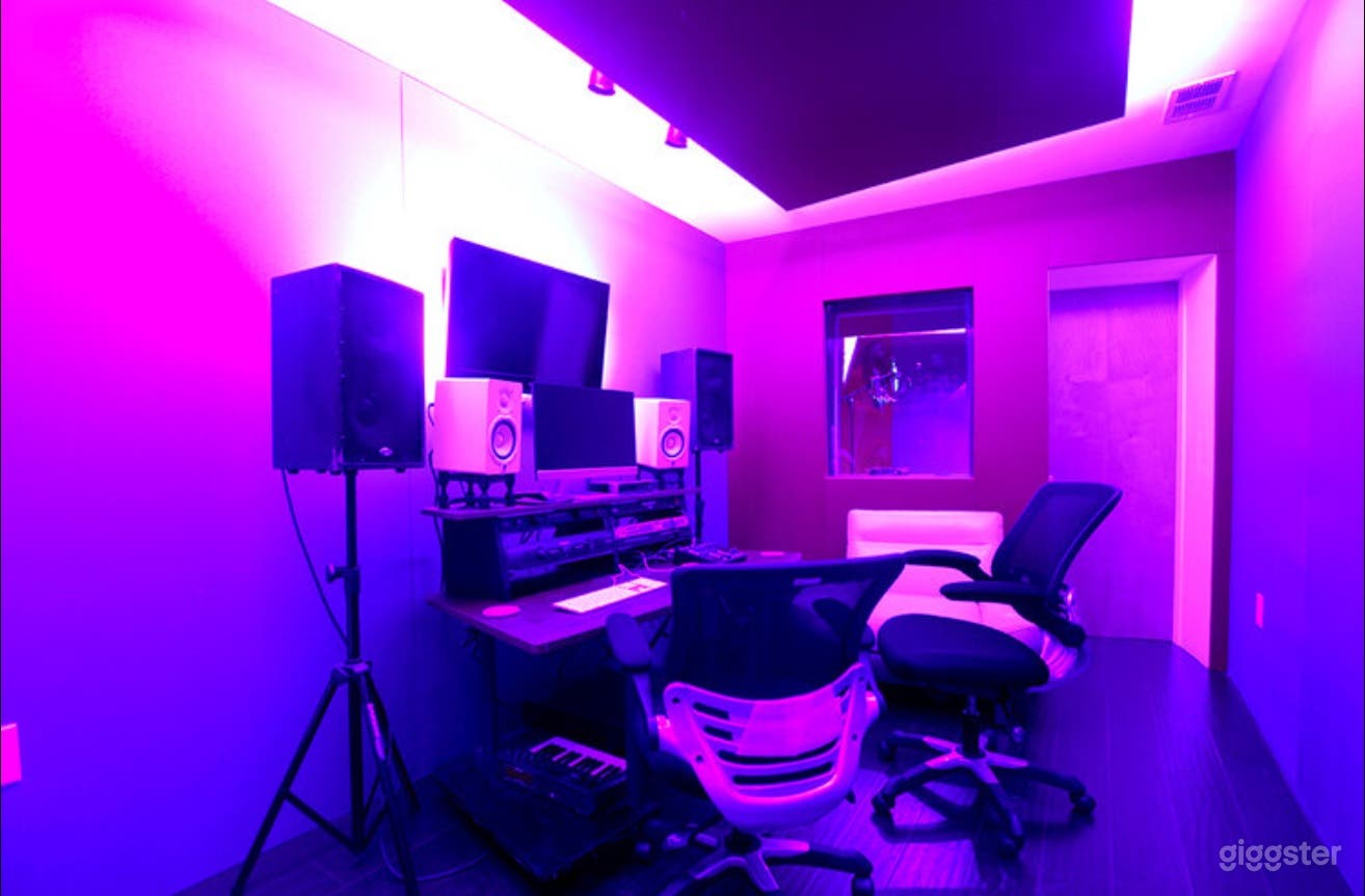 D Room | Recording Studio in Atlanta (Production Studio Only) Photo 2