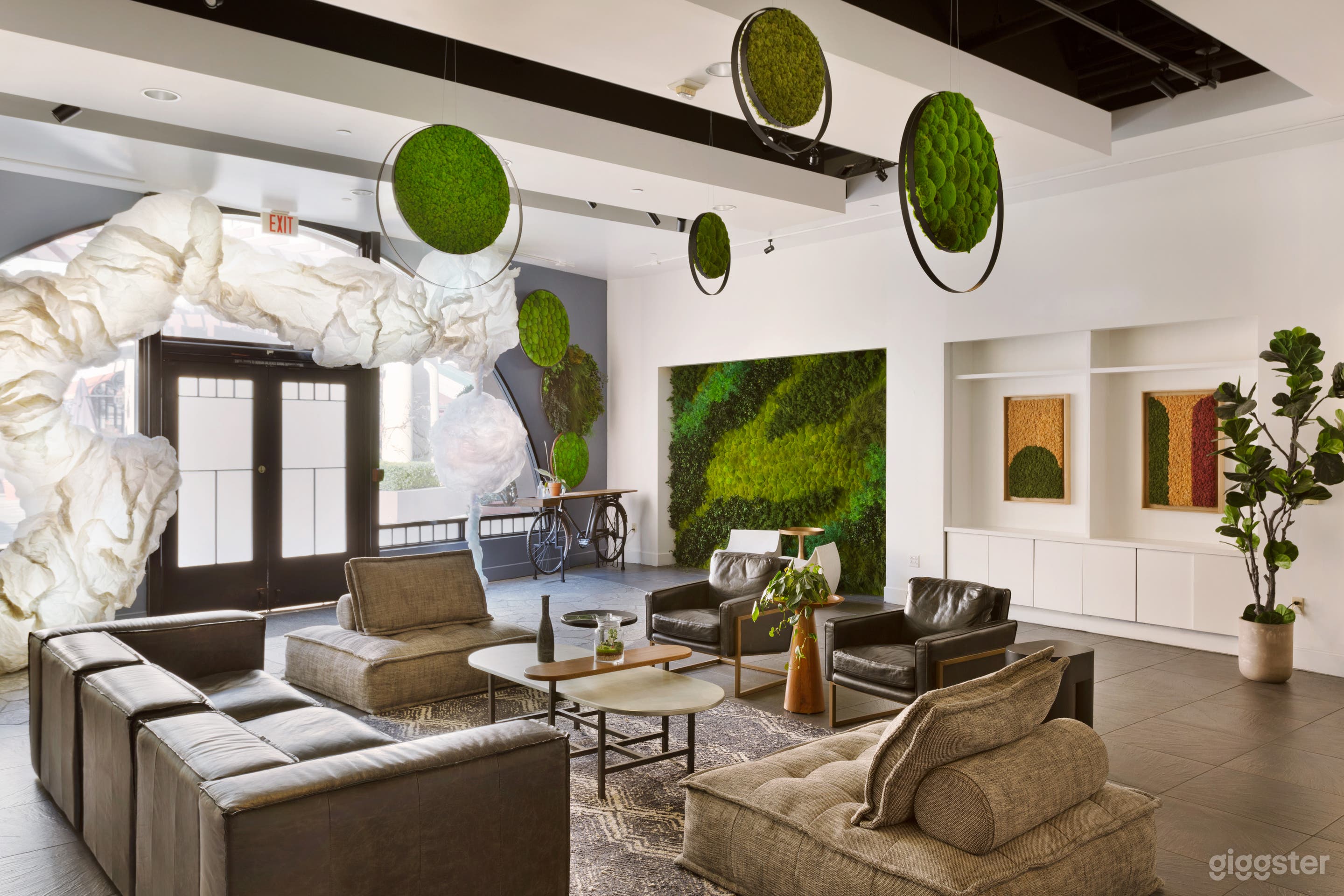 The Solarium  Photo 3