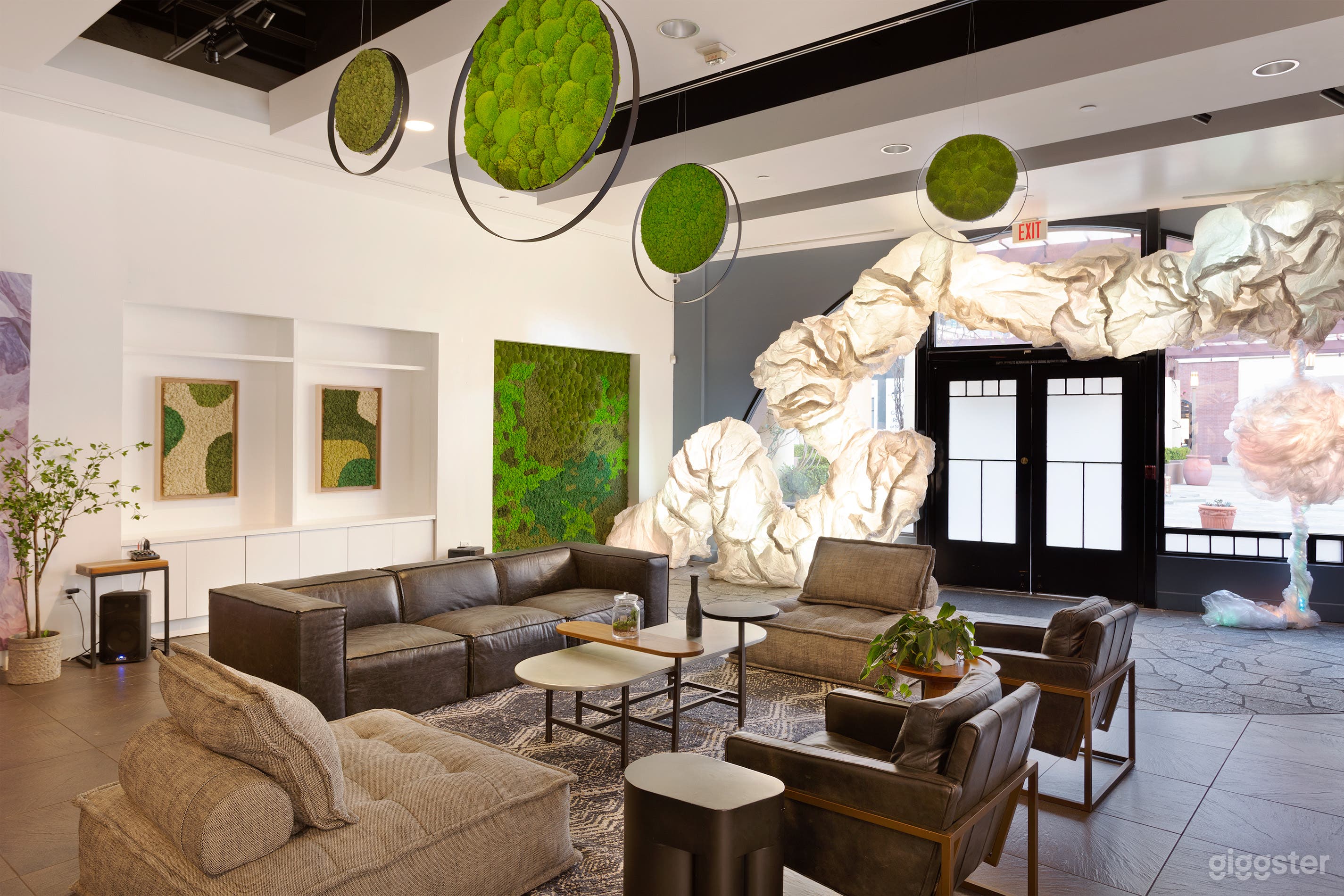 The Solarium  Photo 2