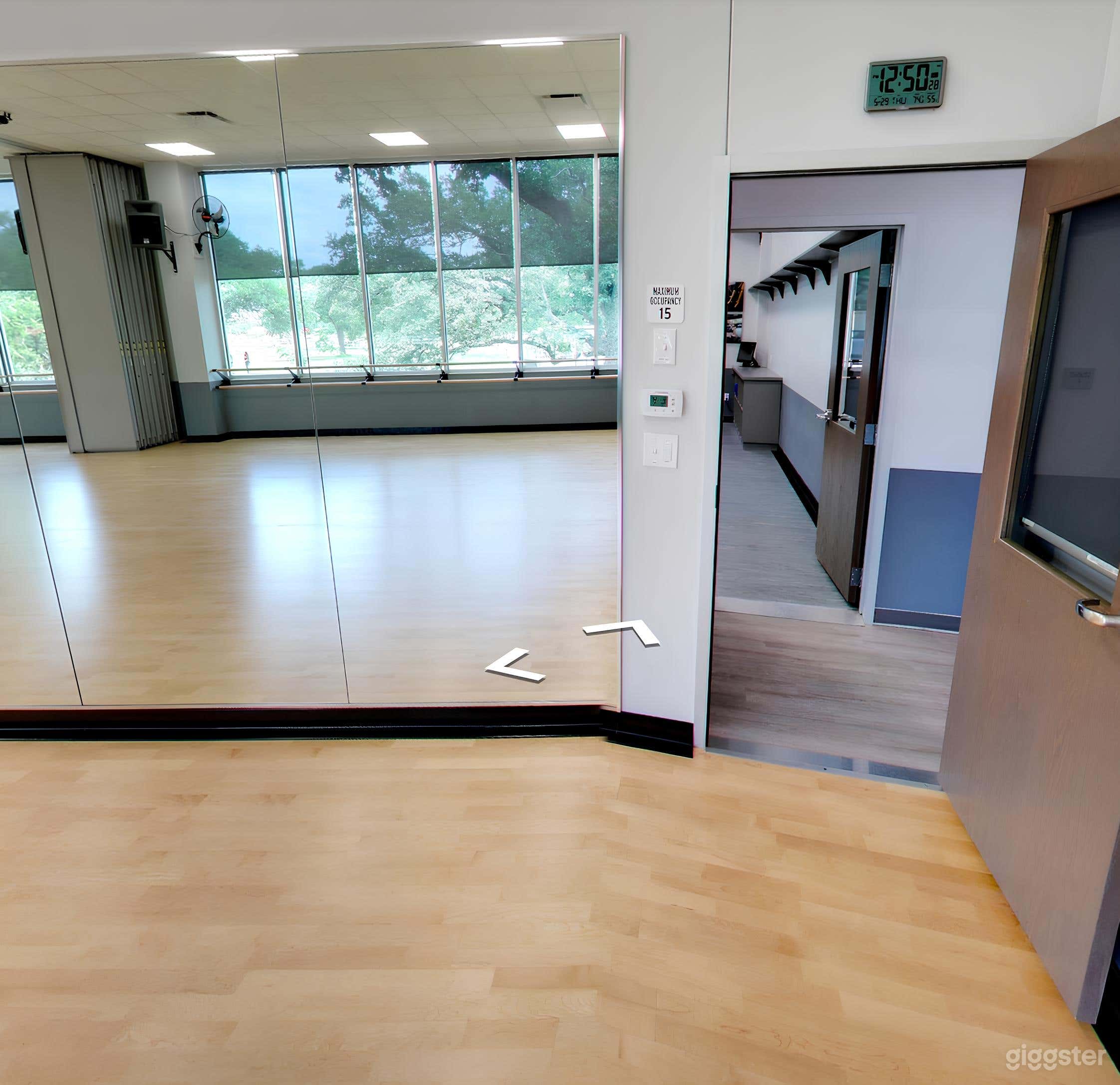 Dance Studio 4 Photo 3