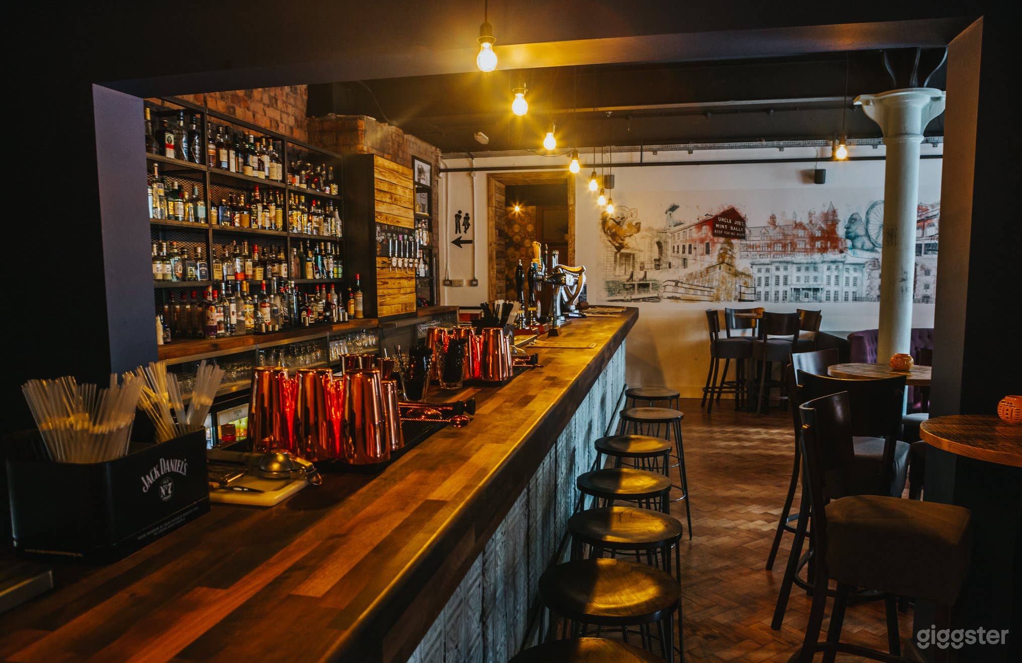 WIGAN'S PREMIUM SPIRITS &amp; HANDCRAFTED COCKTAIL BAR Photo 2