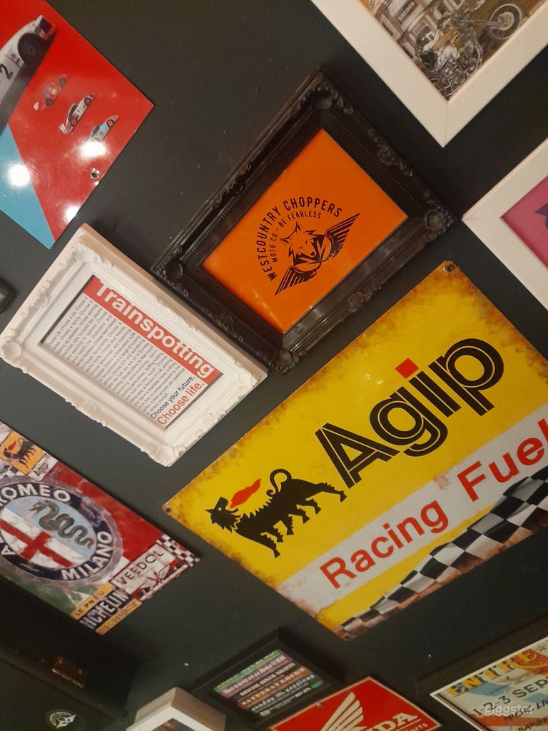  Bristol's Coolest Cafe Lounge Bar Explorers Hangout 