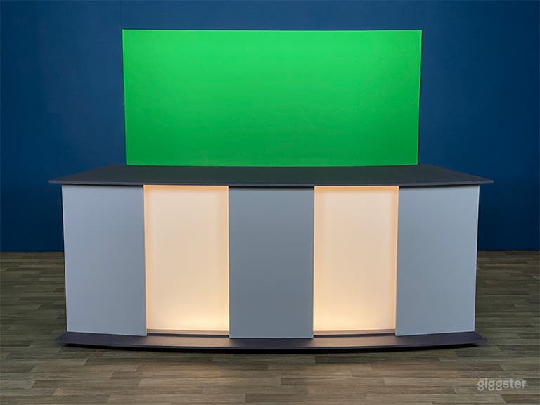  News Room Set 