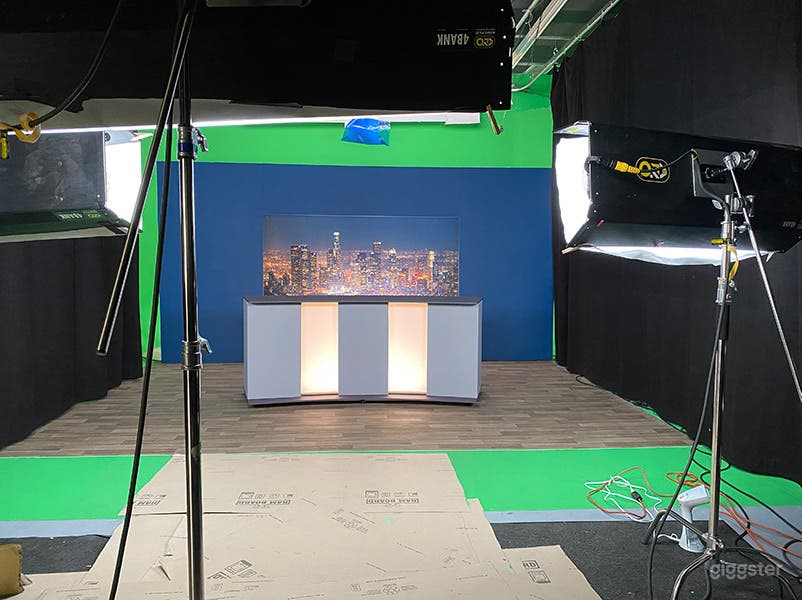 News Room Set