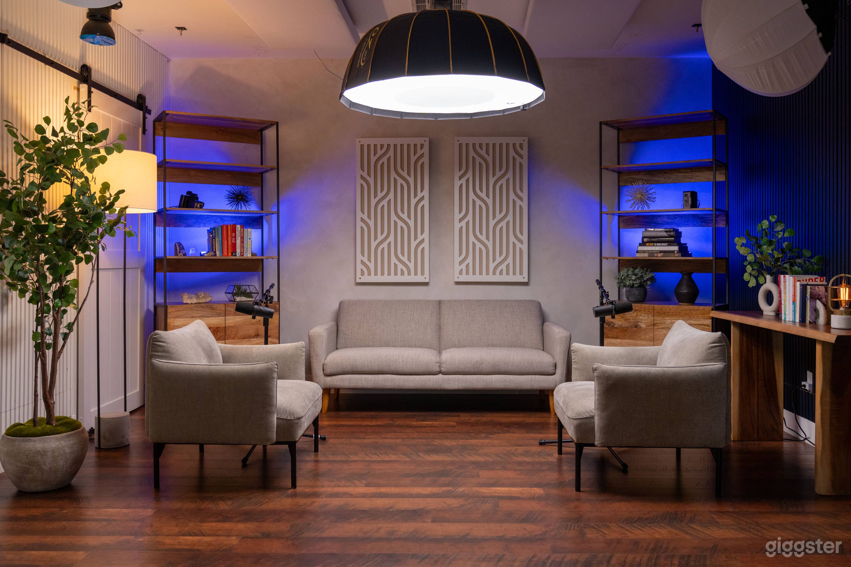 Beautiful Podcast/Video Production Studio Photo 2