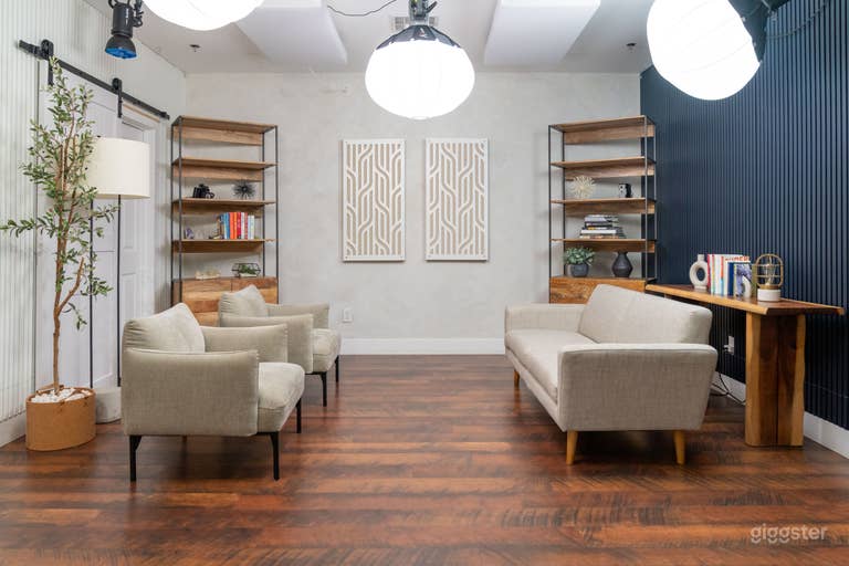  Beautiful Podcast/Video Production Studio 