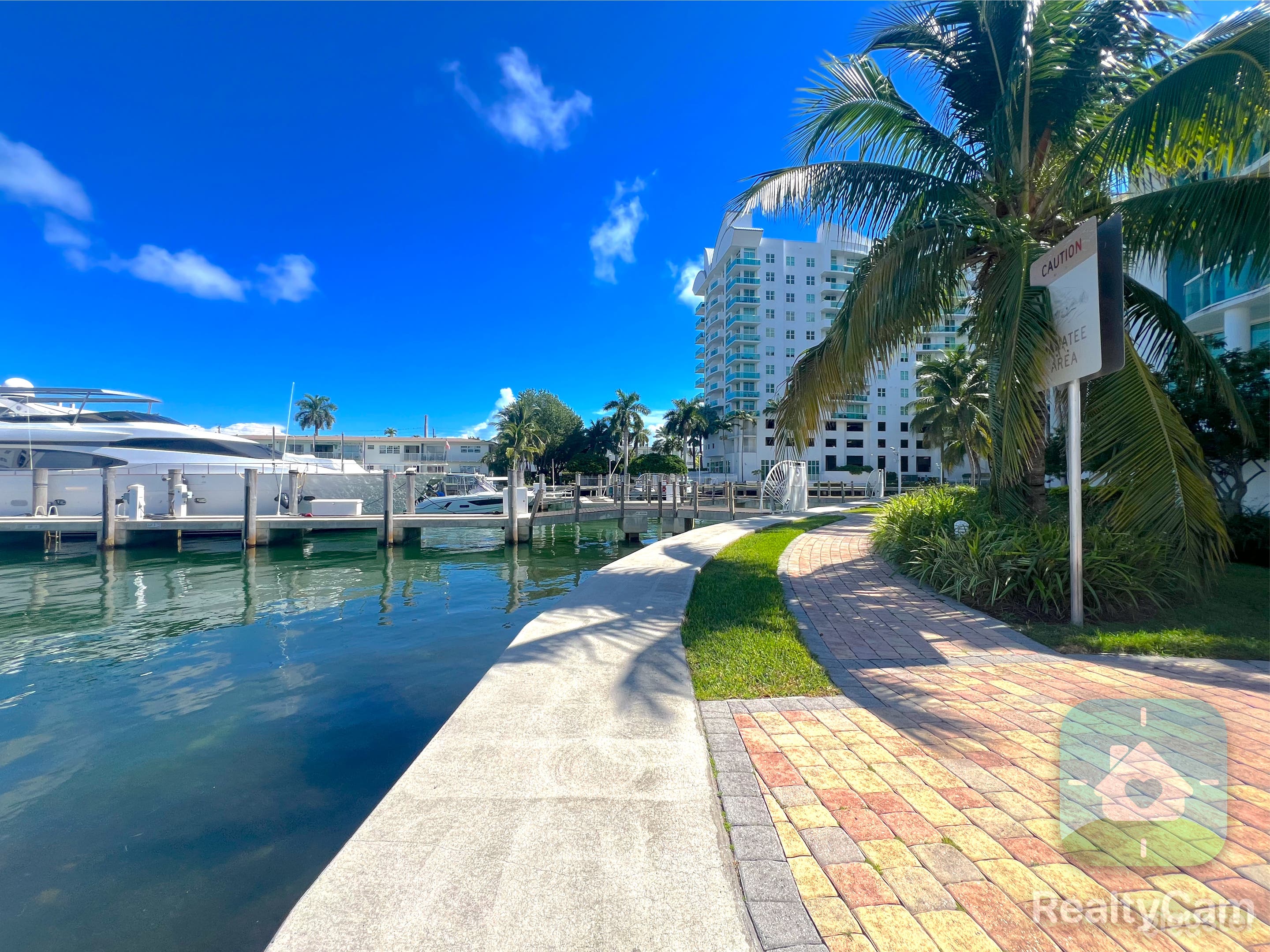 Waterfront Apartment with Yacht Views Photo 1