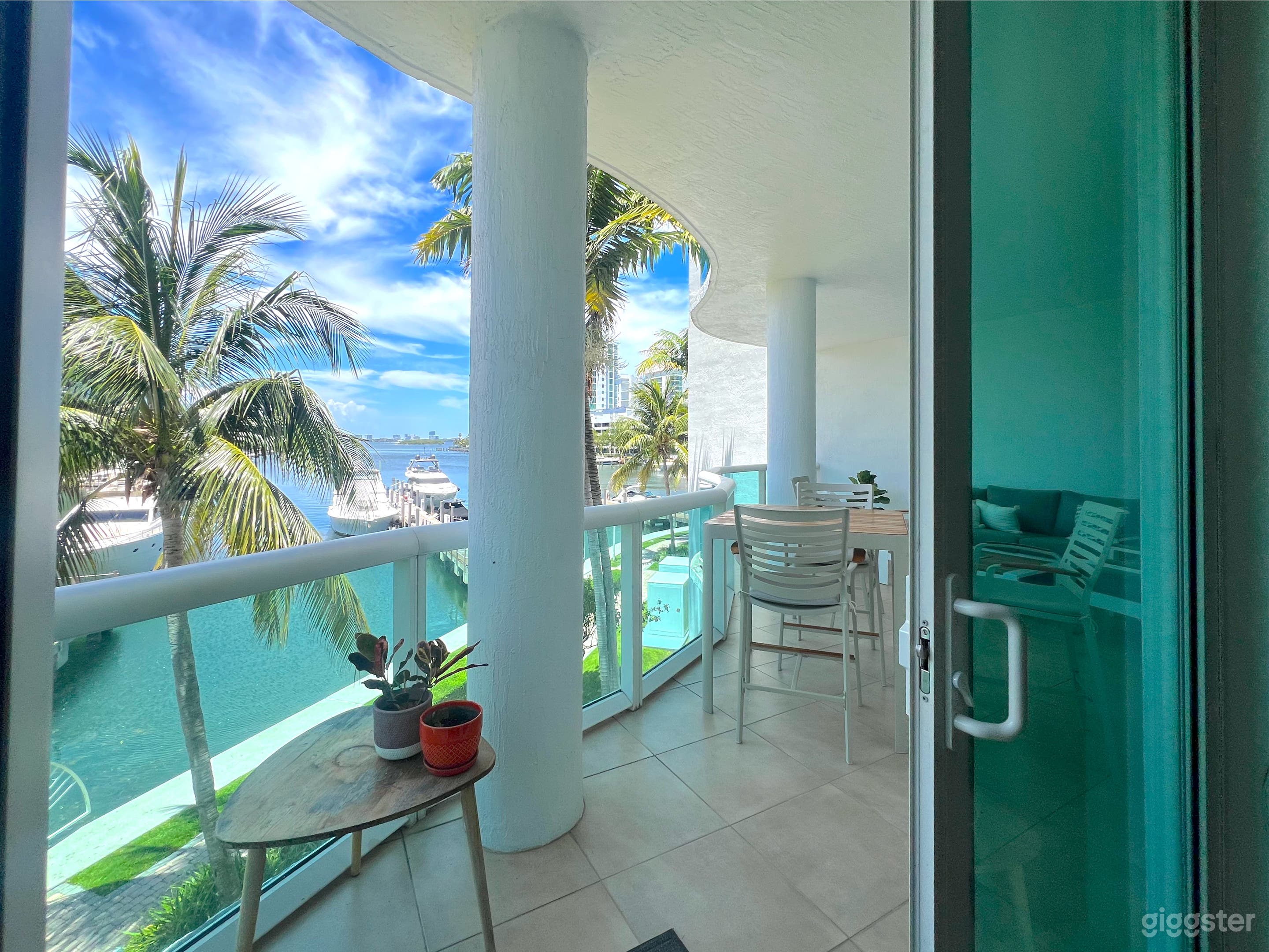 Waterfront Apartment with Yacht Views Photo 2