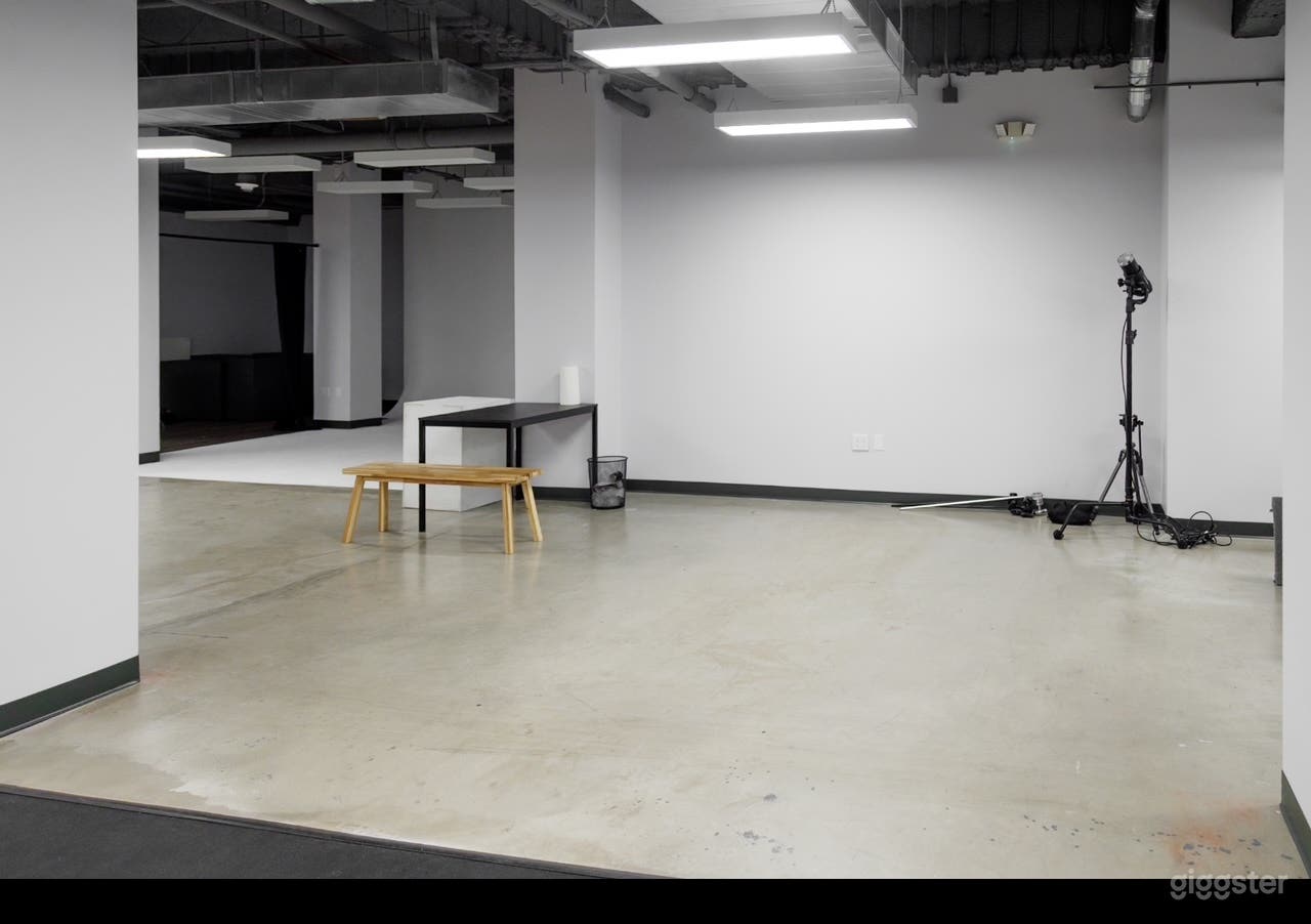 Spacious Downtown Creative Studio w/ Fitness Area Photo 3