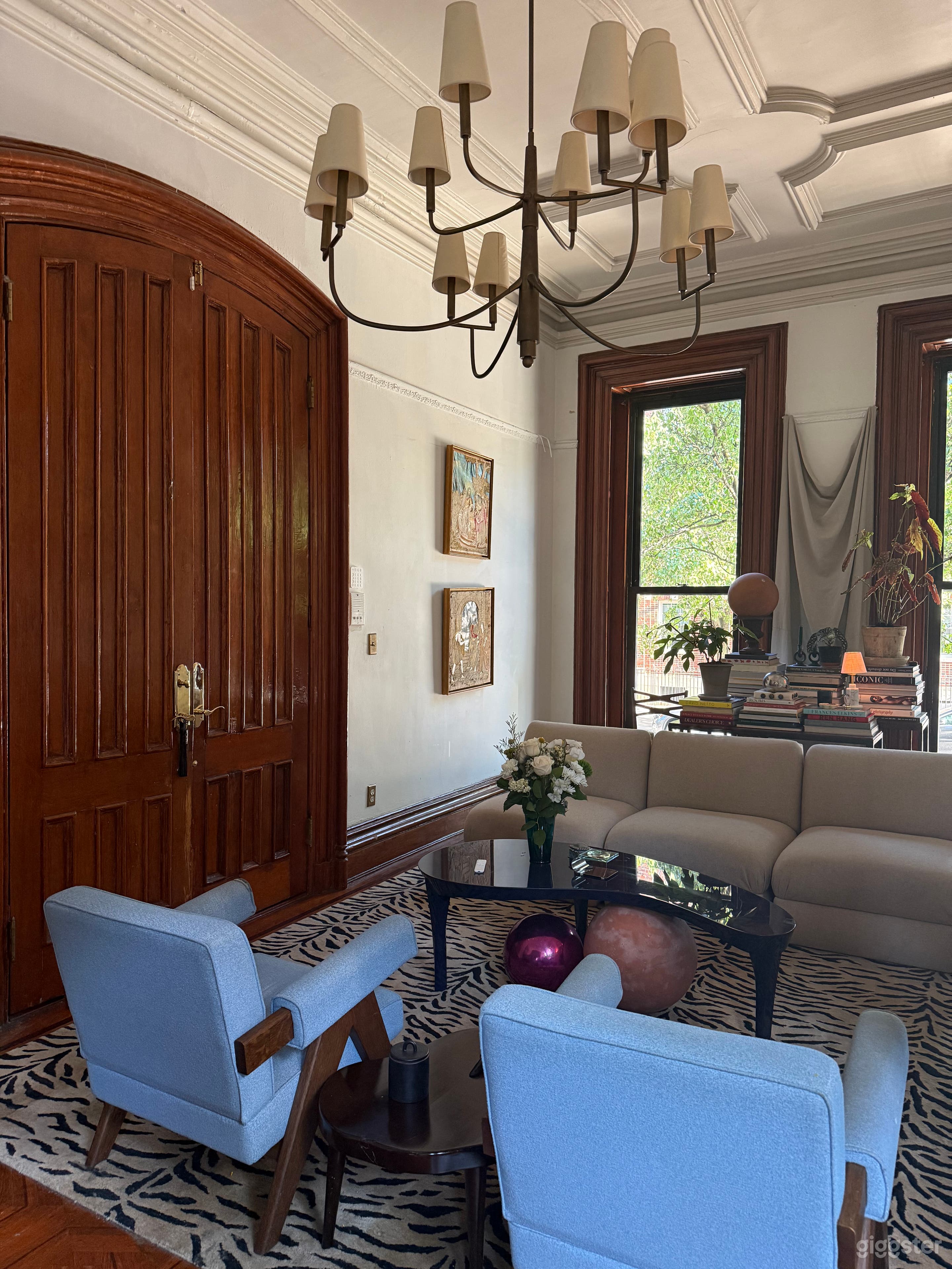 Corner Brownstone with Original Charm Photo 3
