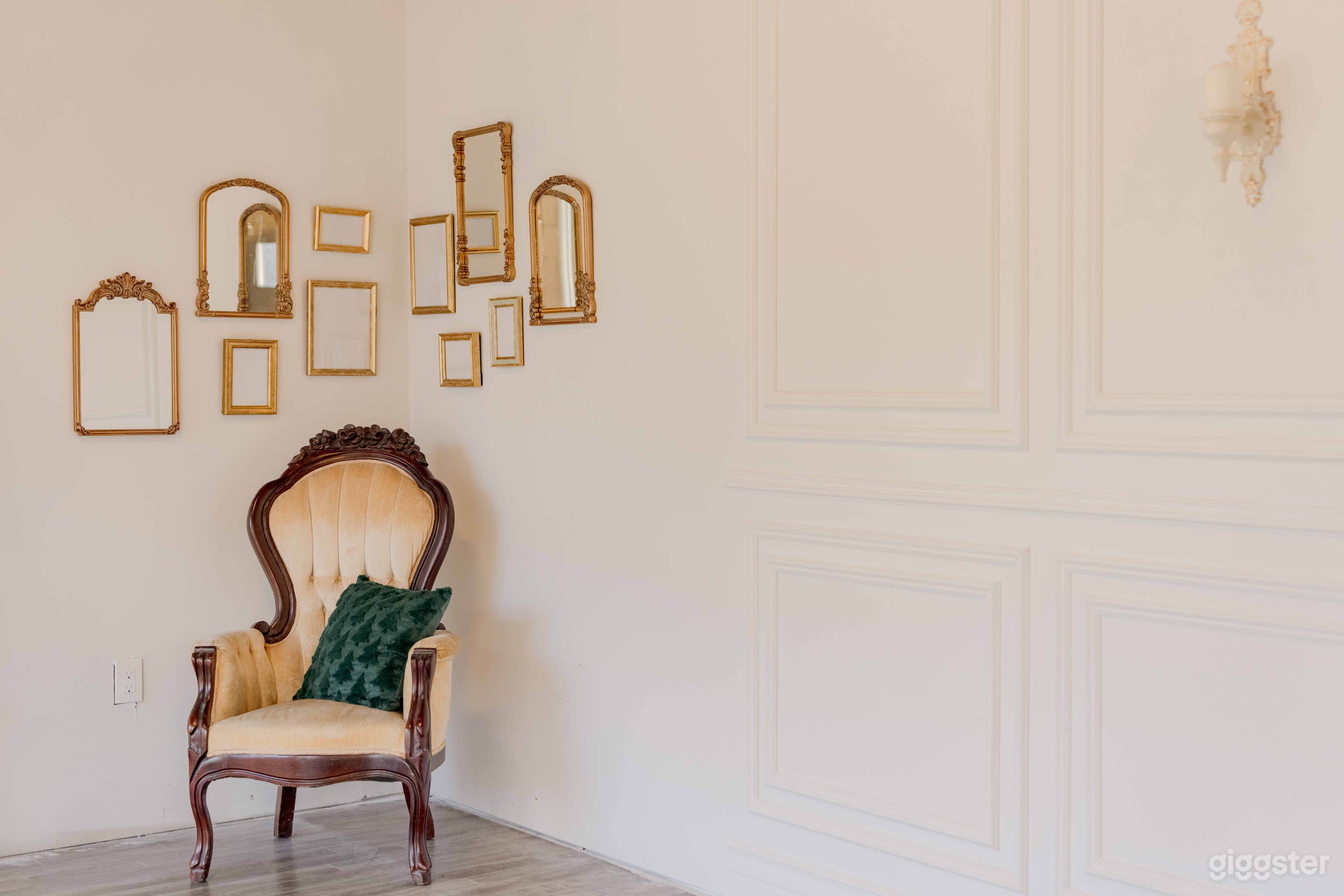 530 sq.ft. Sunset Studio – Flexible & Production-Ready Photo 4