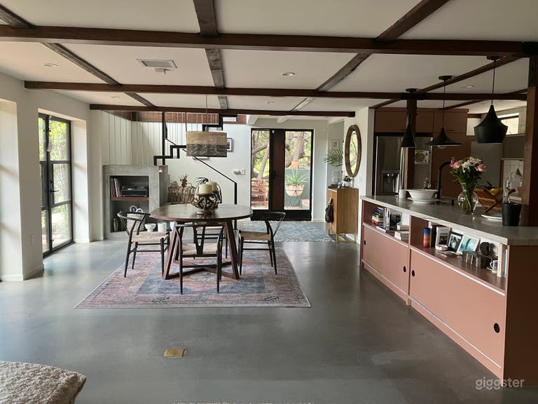  Modern Oasis in Silver Lake with Tree house 