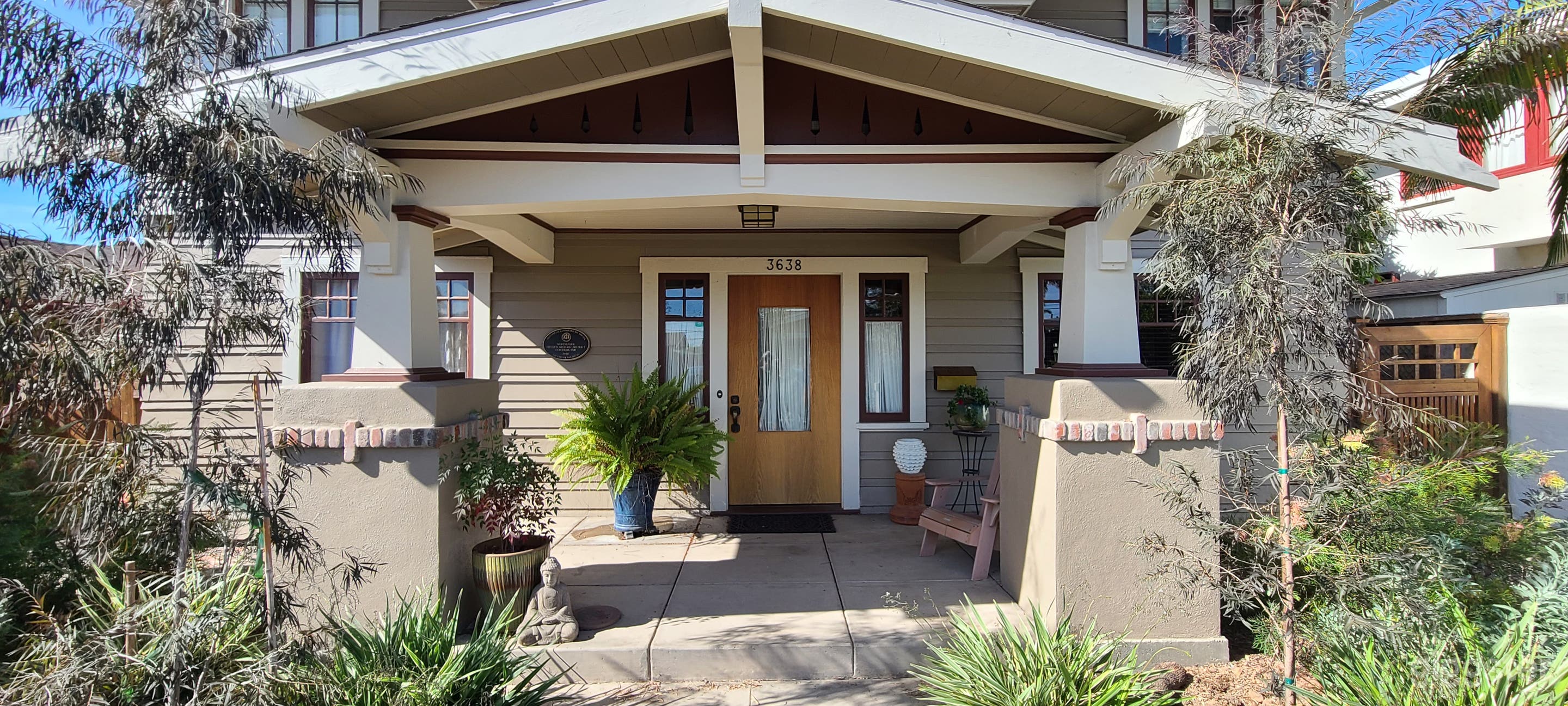 1906 Restored Craftsman Home Photo 2