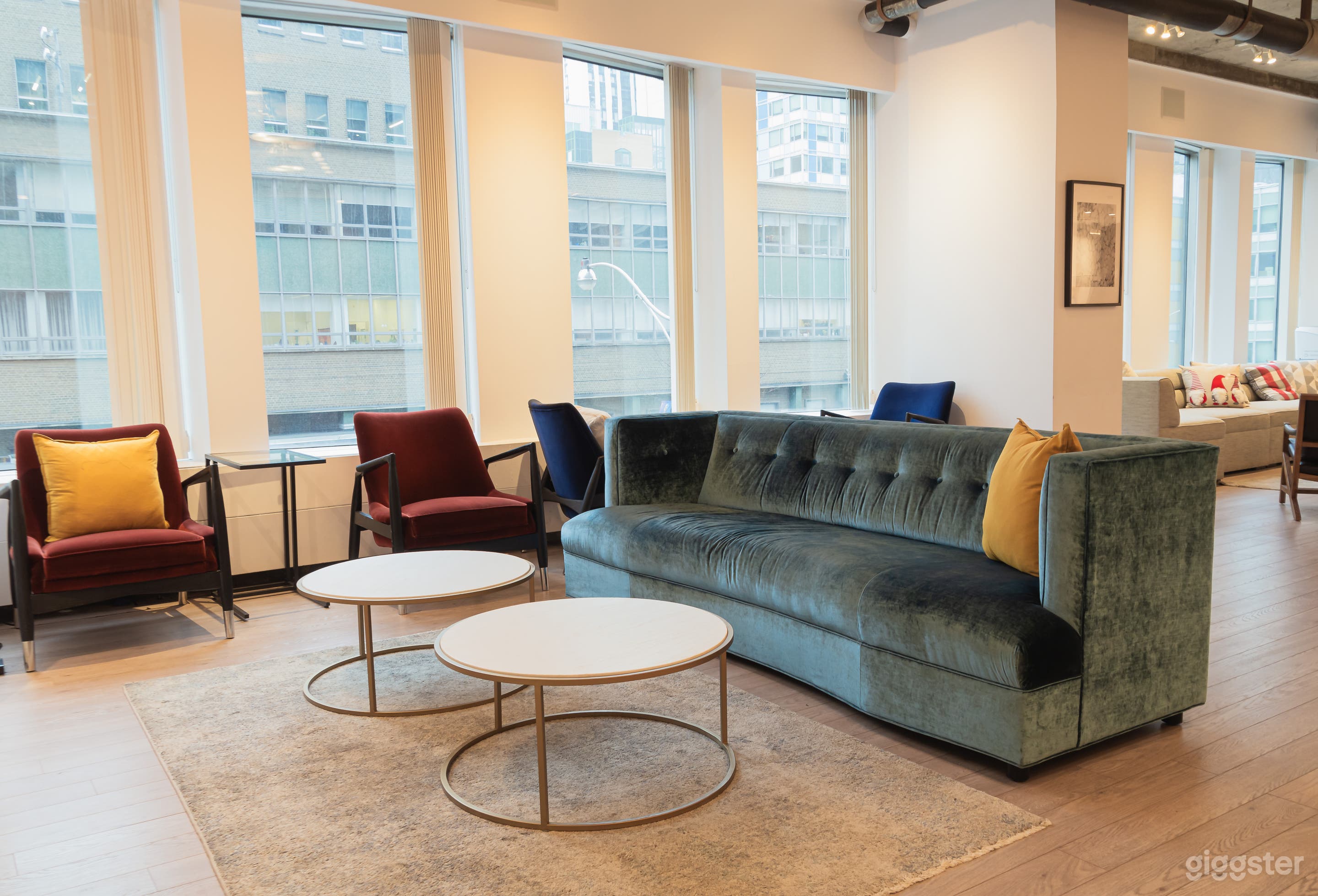 Versatile event space &amp; lounge l Downtown Toronto Photo 4