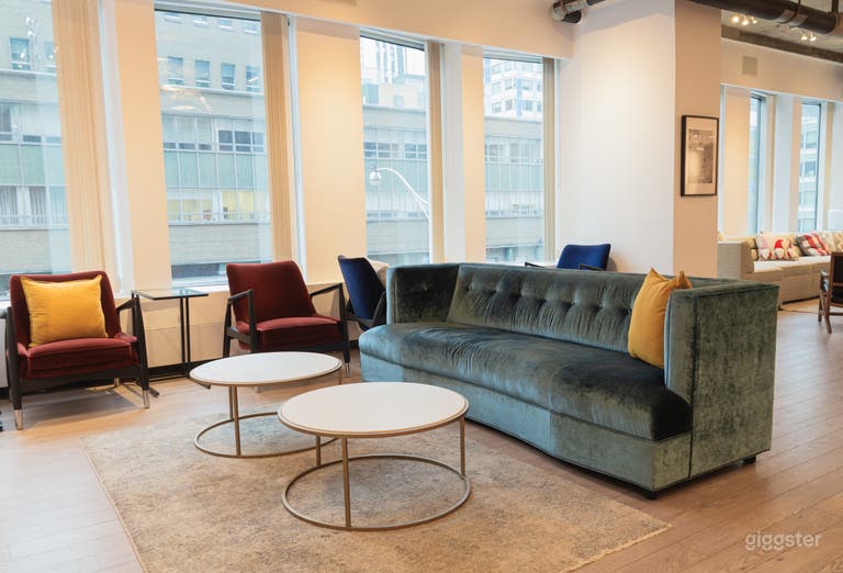  Versatile event space & lounge l Downtown Toronto 