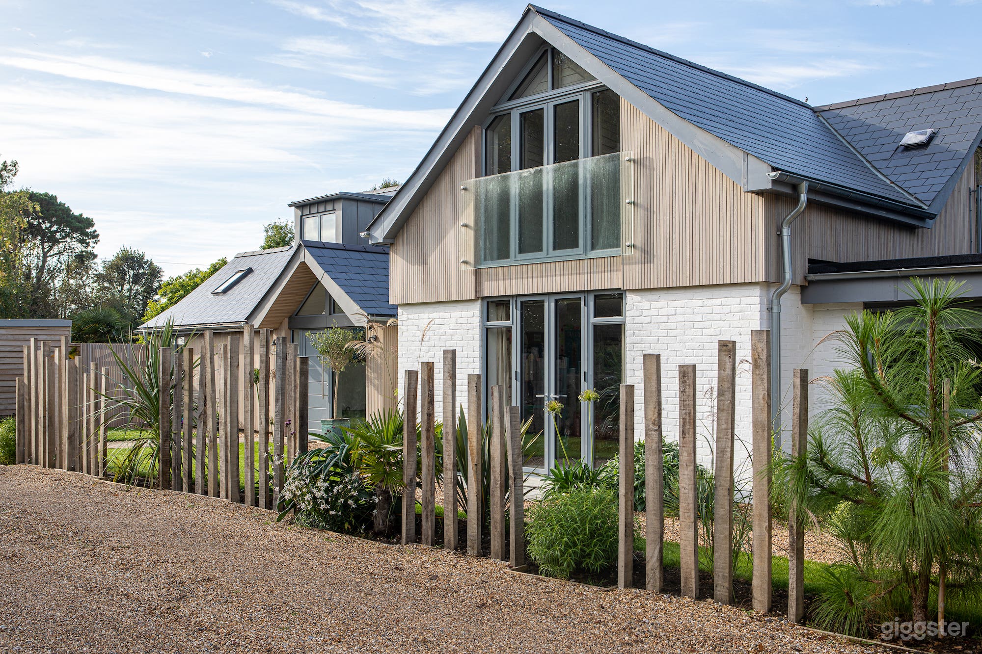 House with pool near beach Photo 1