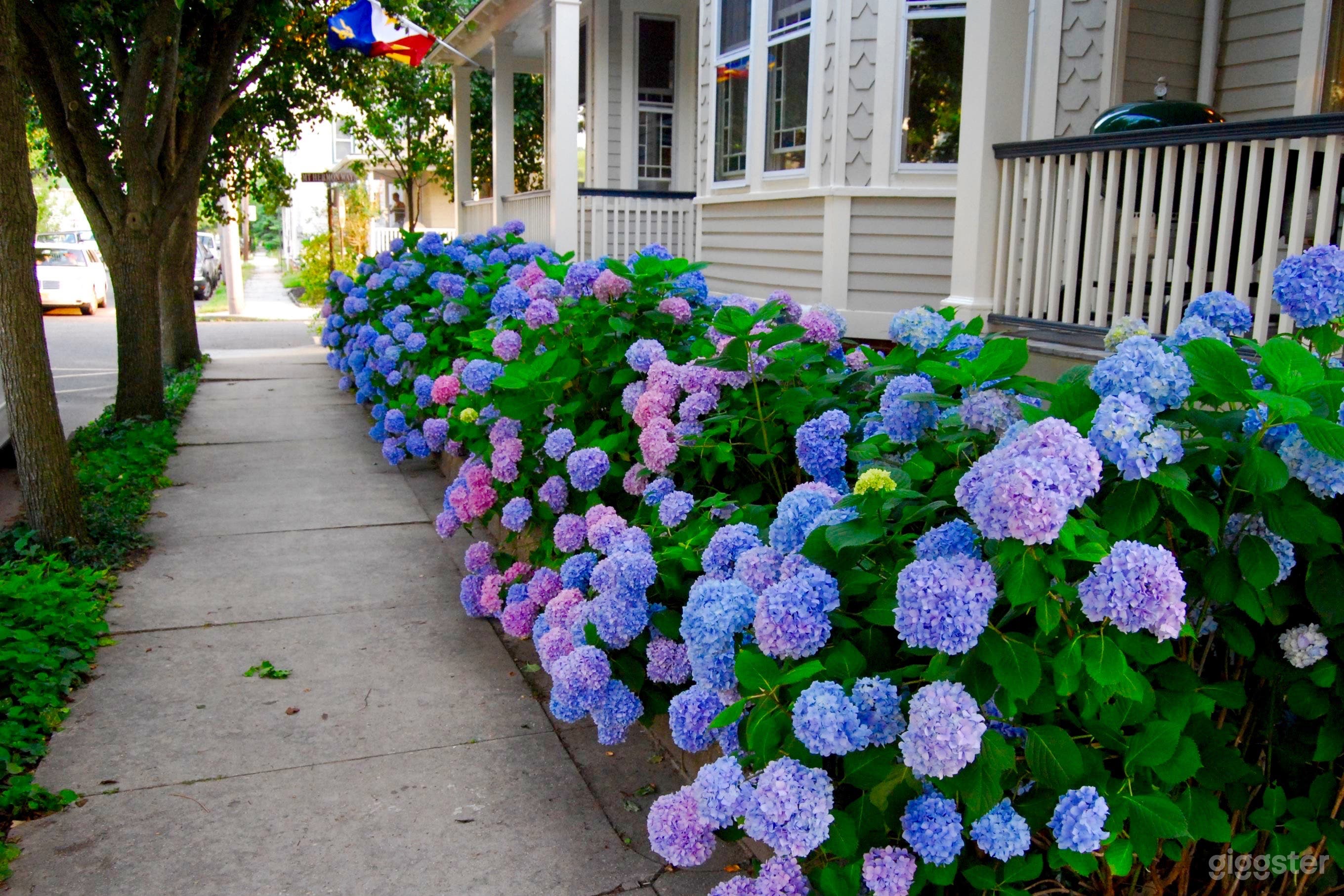 1882 Historic Beach House - Queen Anne Style Photo 4